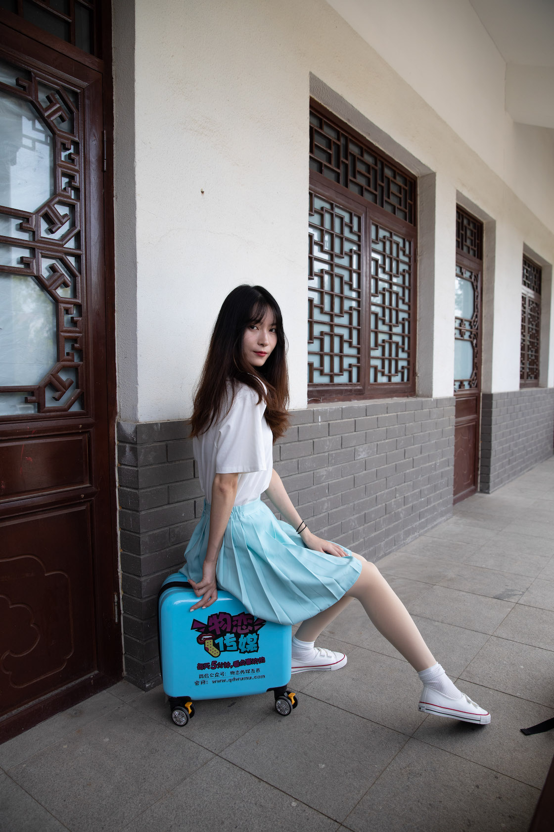 资讯|物恋传媒 – NO.543期 《猫耳》 帆布鞋,厚肉丝,白棉袜