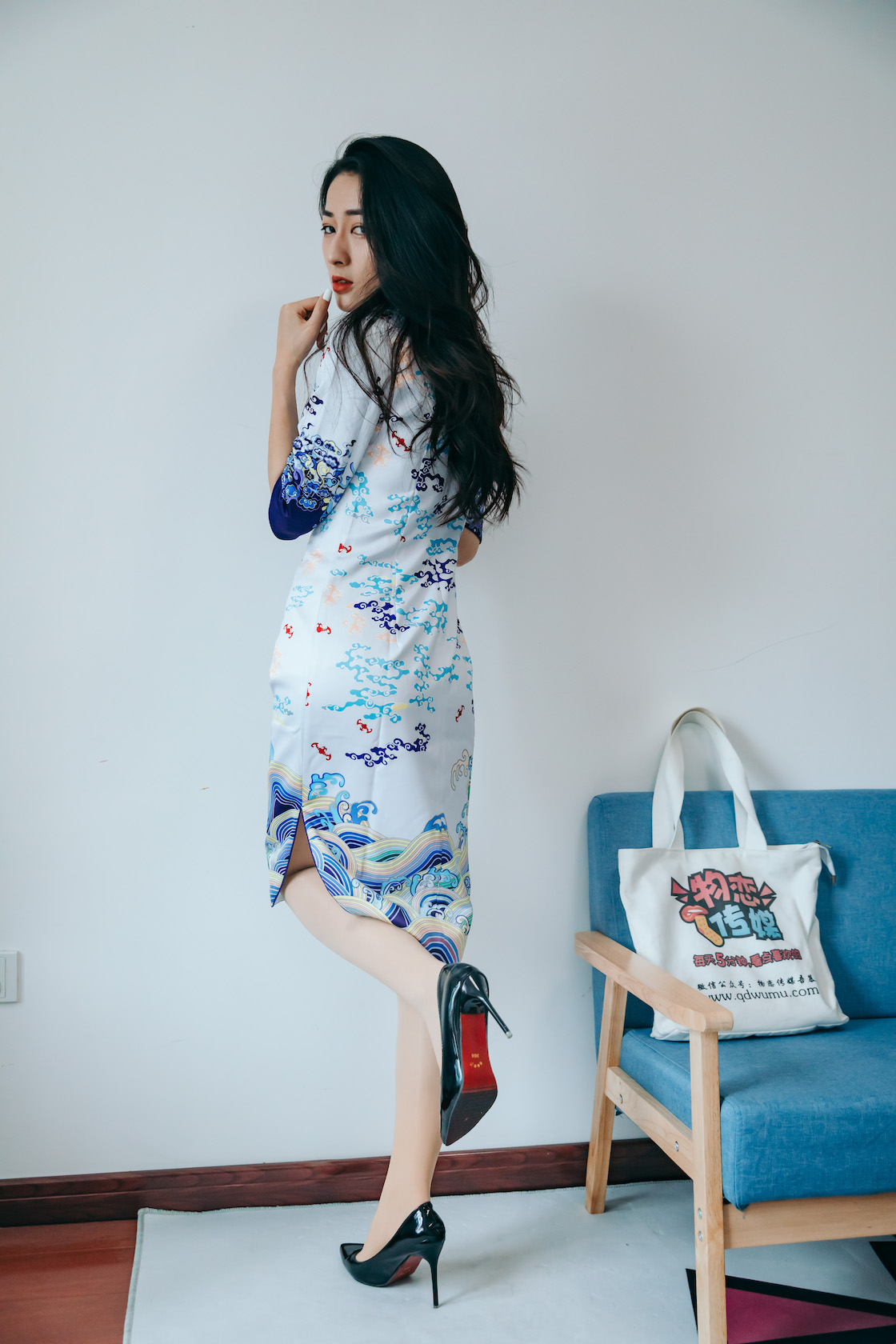 资讯|物恋传媒 – NO.746期 《小茶》 海航制服,油亮肉丝,油亮黑丝