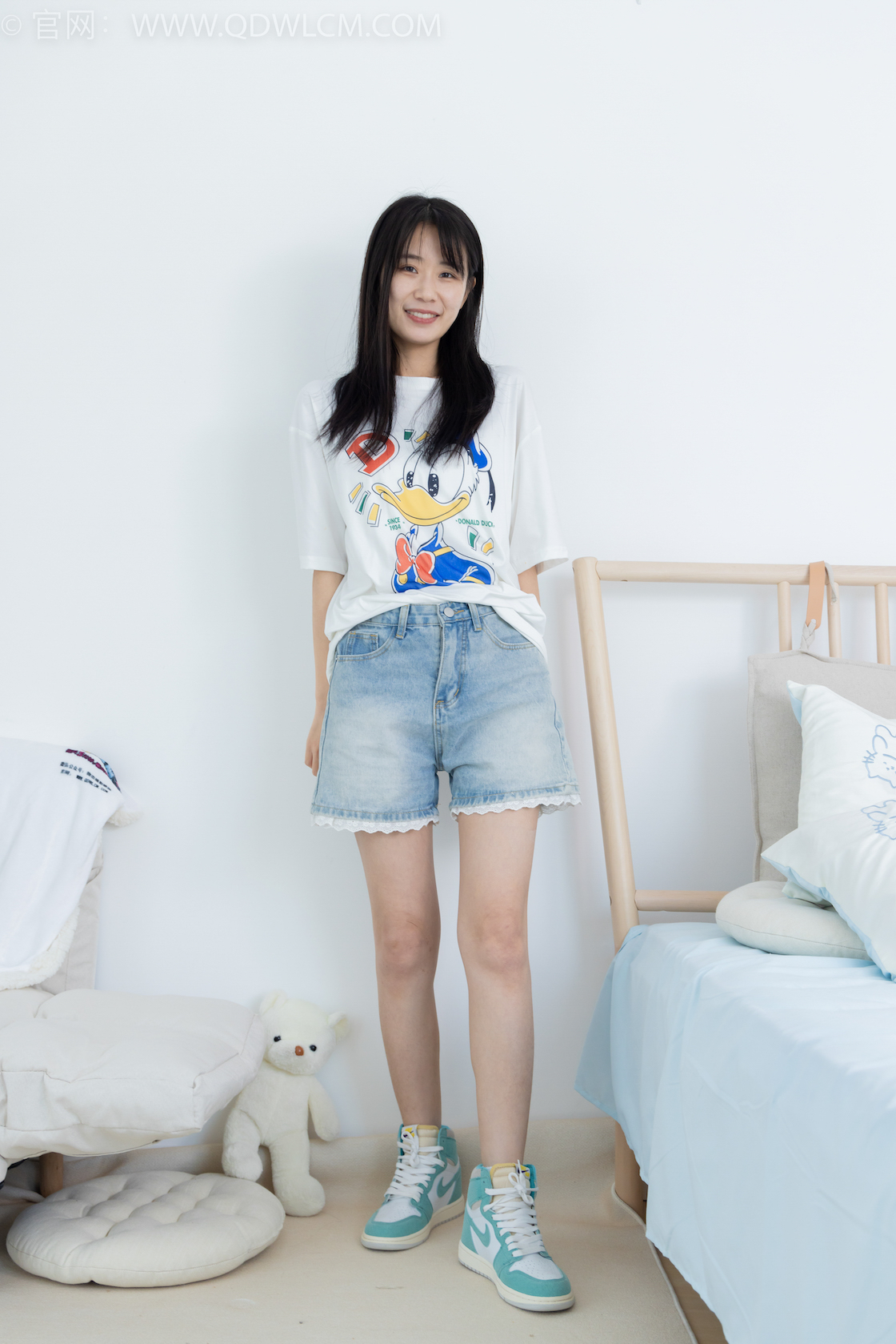 资讯|物恋传媒 – NO.1759期 《菜菜》 板鞋,白棉袜,裸足,羽毛老头乐挠脚