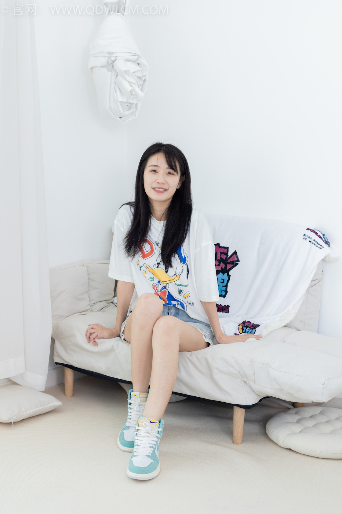 资讯|物恋传媒 – NO.1759期 《菜菜》 板鞋,白棉袜,裸足,羽毛老头乐挠脚