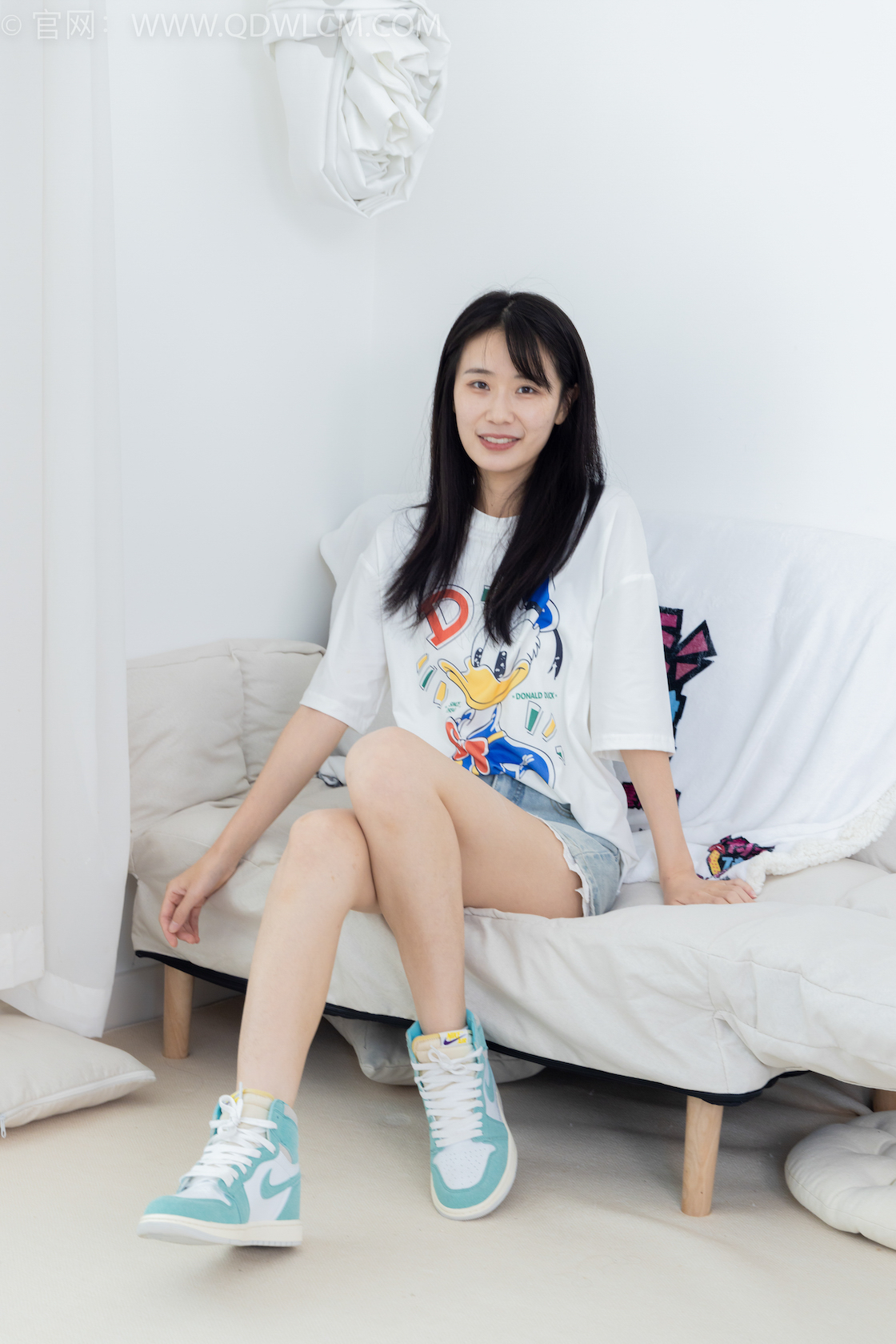 资讯|物恋传媒 – NO.1759期 《菜菜》 板鞋,白棉袜,裸足,羽毛老头乐挠脚