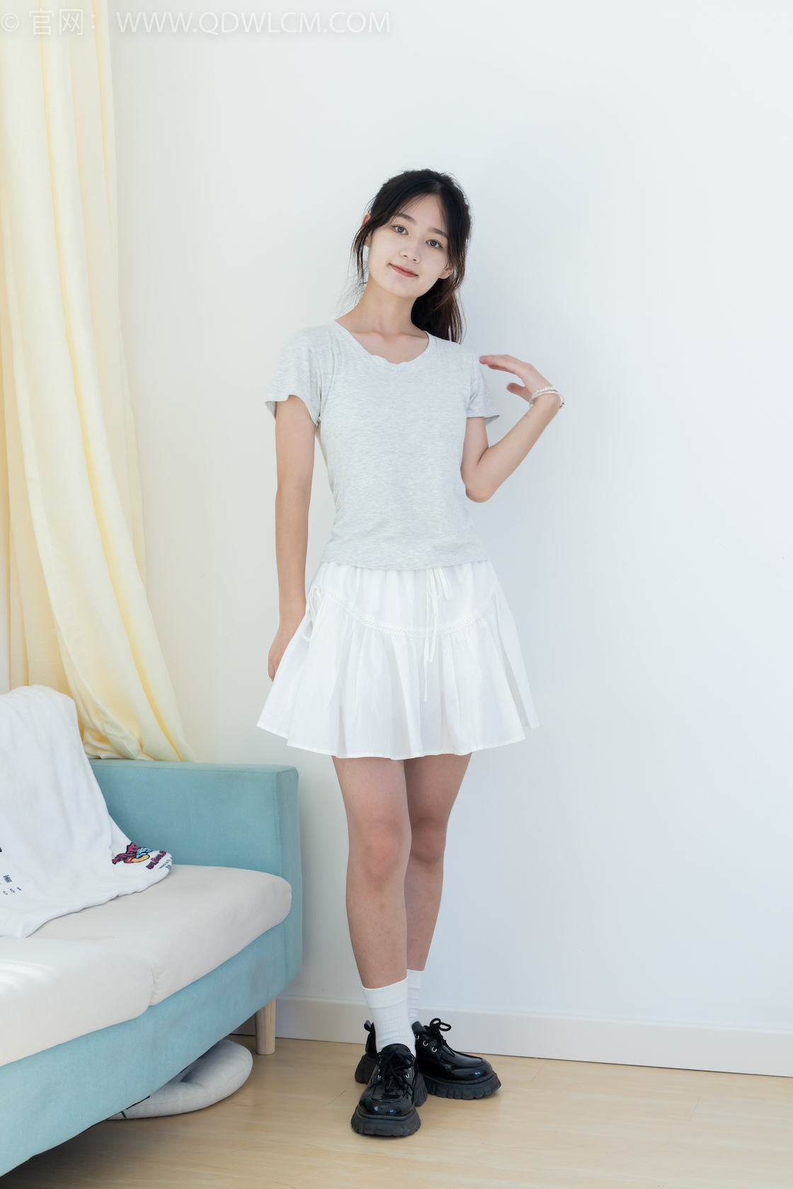 资讯|物恋传媒 – NO.2121期 《芋泥》 皮鞋,自然穿着白棉袜,裸足,物恋传媒,物恋摄影映画