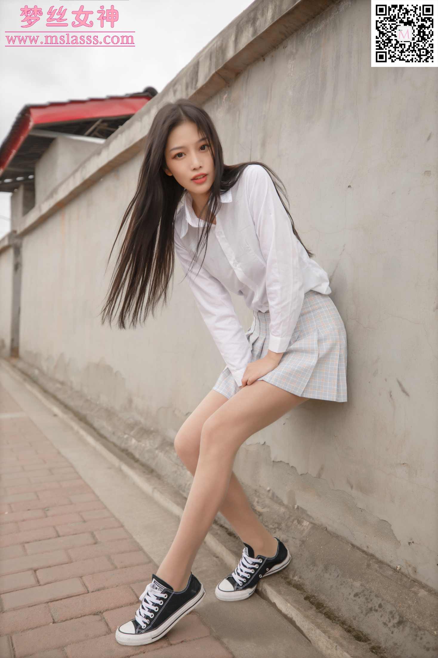 【网盘】小苏琪《性感的小嘴唇》