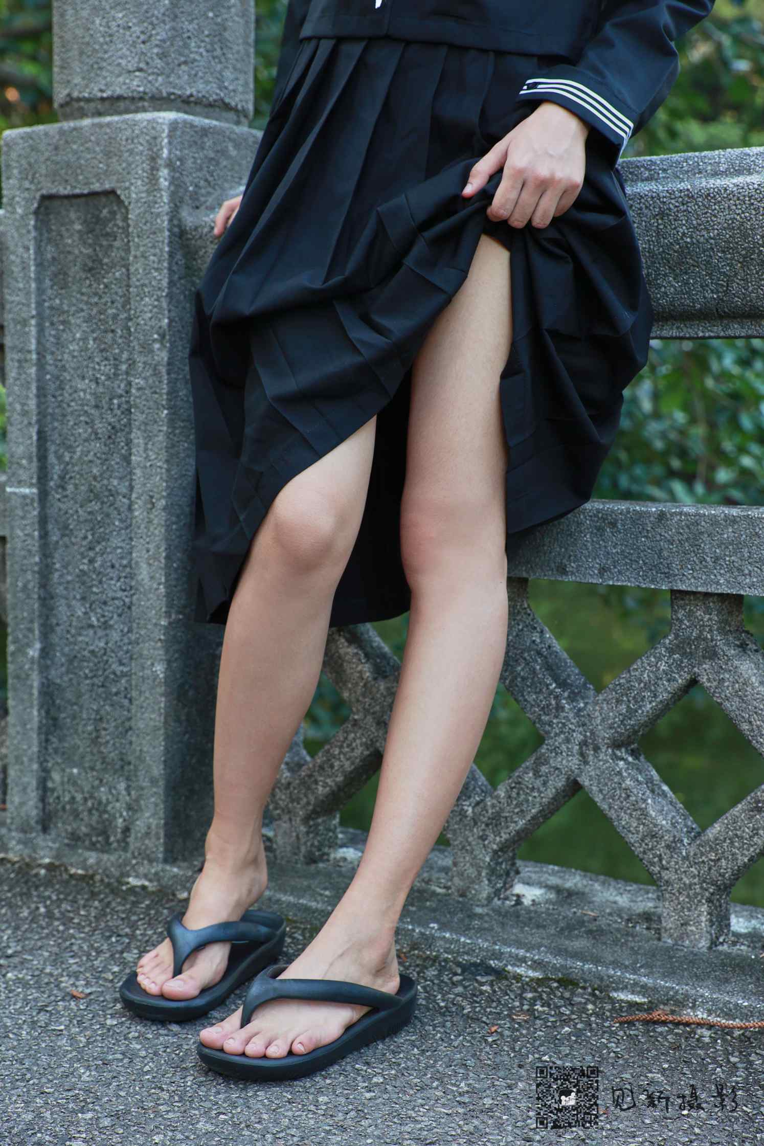 【网盘】[见新摄影]NO.002-一厘甜酒-公园JK制服棉袜