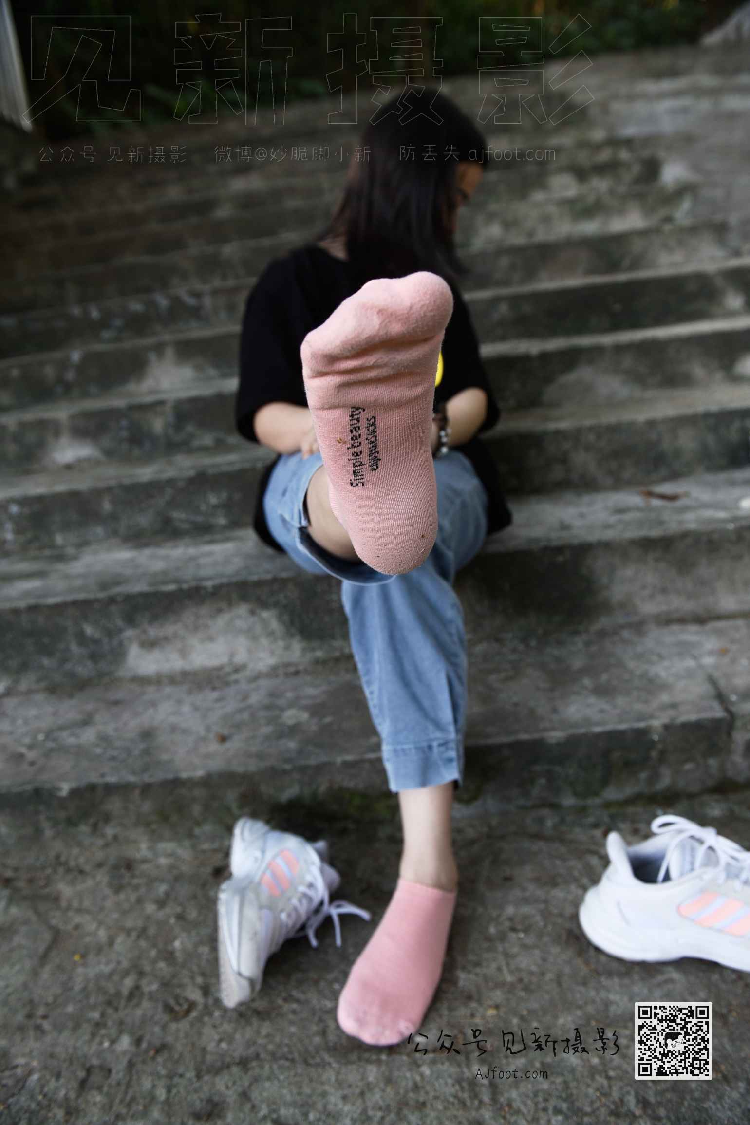 【网盘】[见新摄影]NO.013-大学护理美女户外牛仔裤棉袜