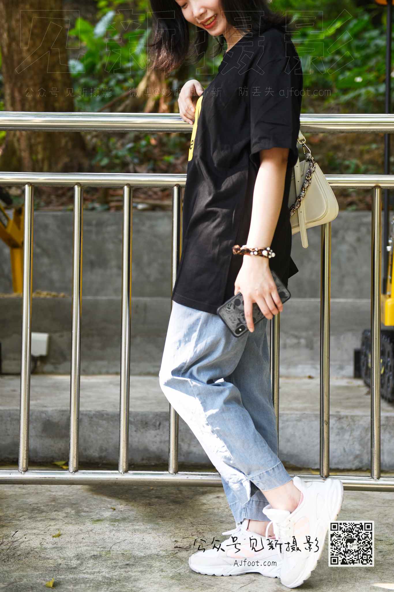 【网盘】[见新摄影]NO.013-大学护理美女户外牛仔裤棉袜