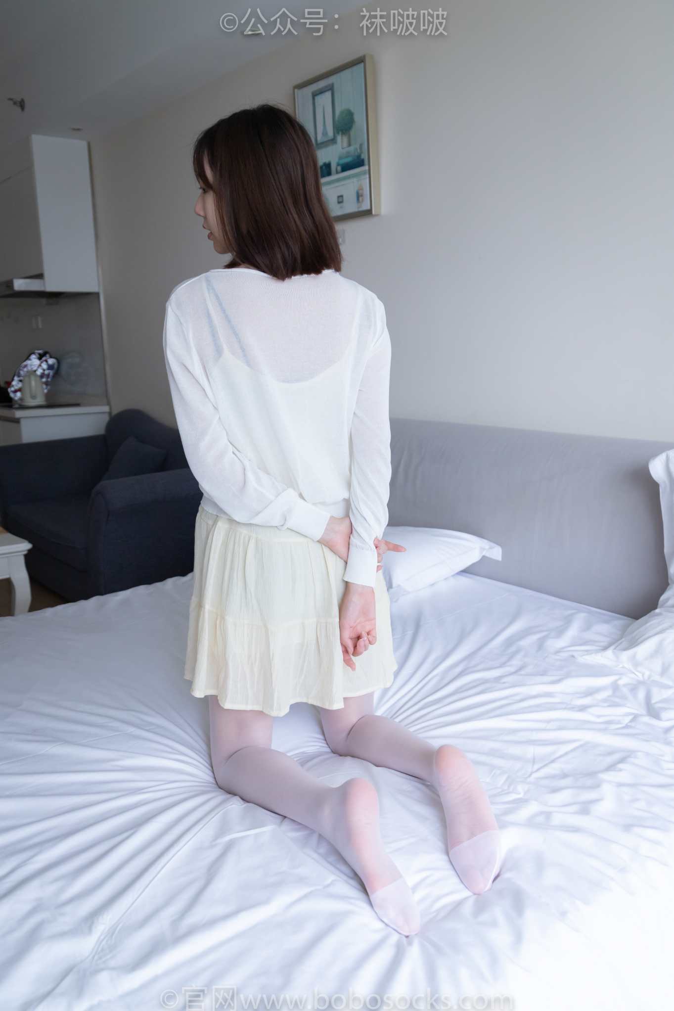 【网盘】[袜啵啵]NO.005小甜豆-帆布鞋、薄白丝