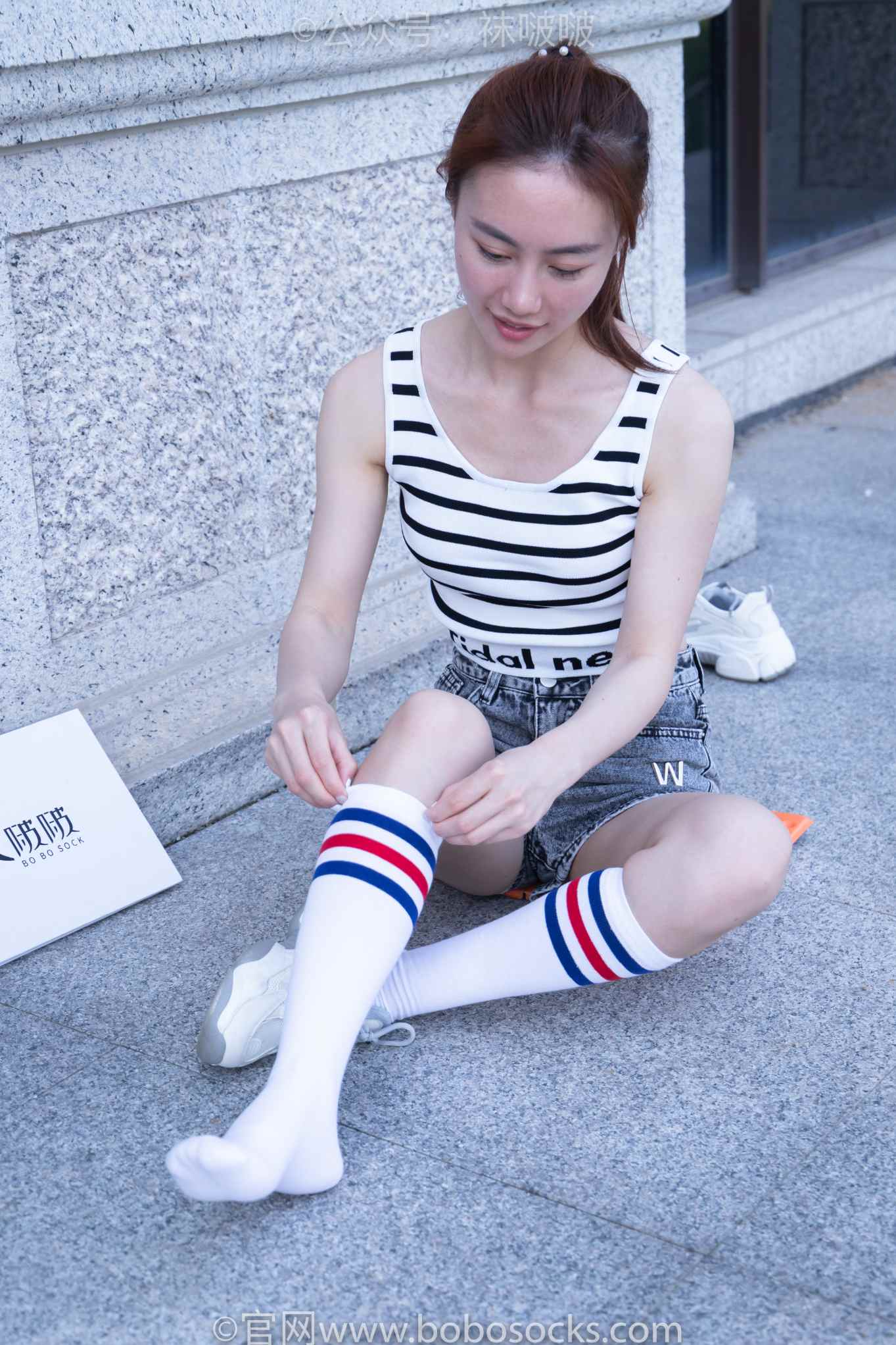 【网盘】[袜啵啵]NO.006小米-运动鞋、白色小腿袜、裸足
