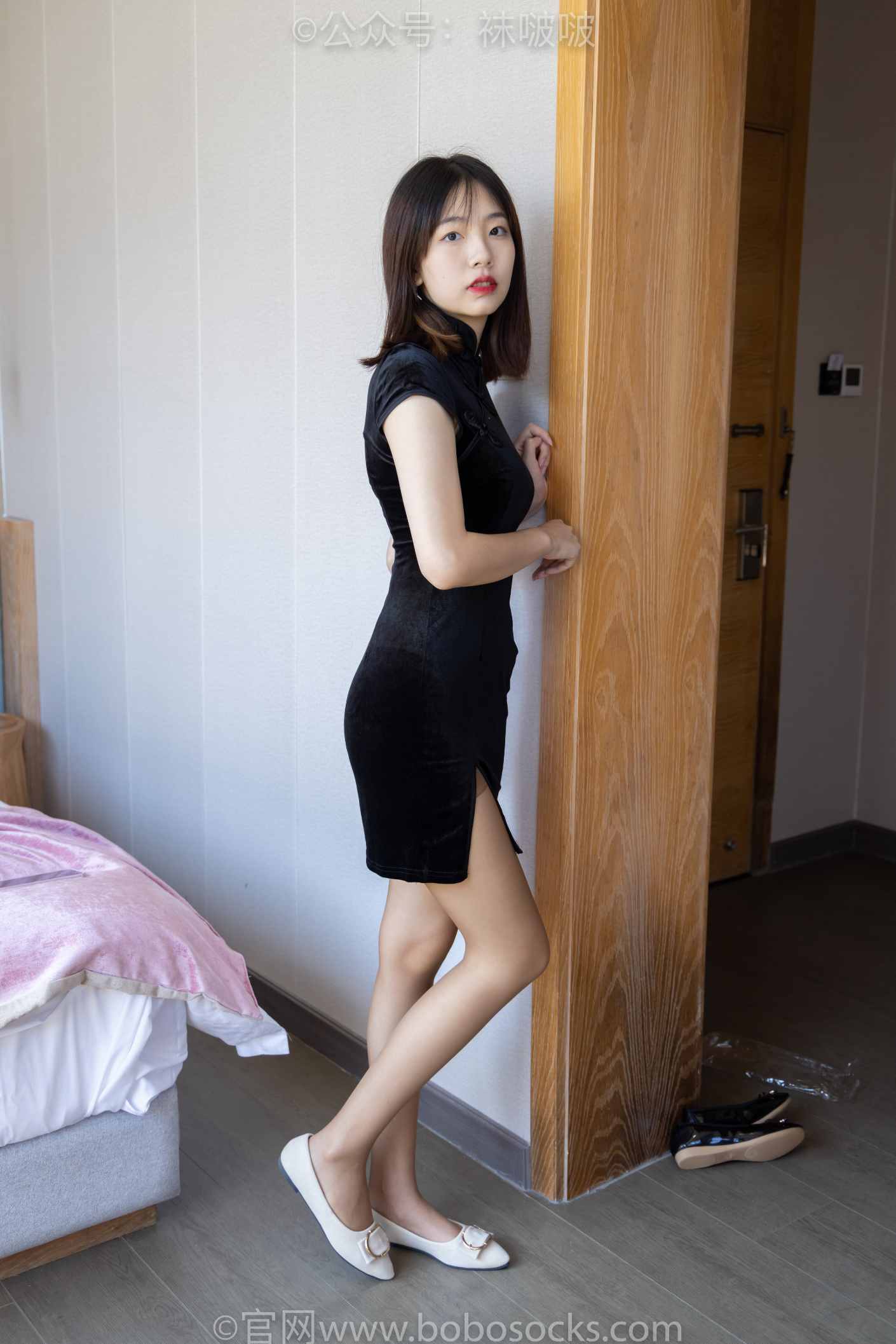 【网盘】[袜啵啵]NO.035小甜豆-平底鞋、薄灰丝、薄咖啡丝