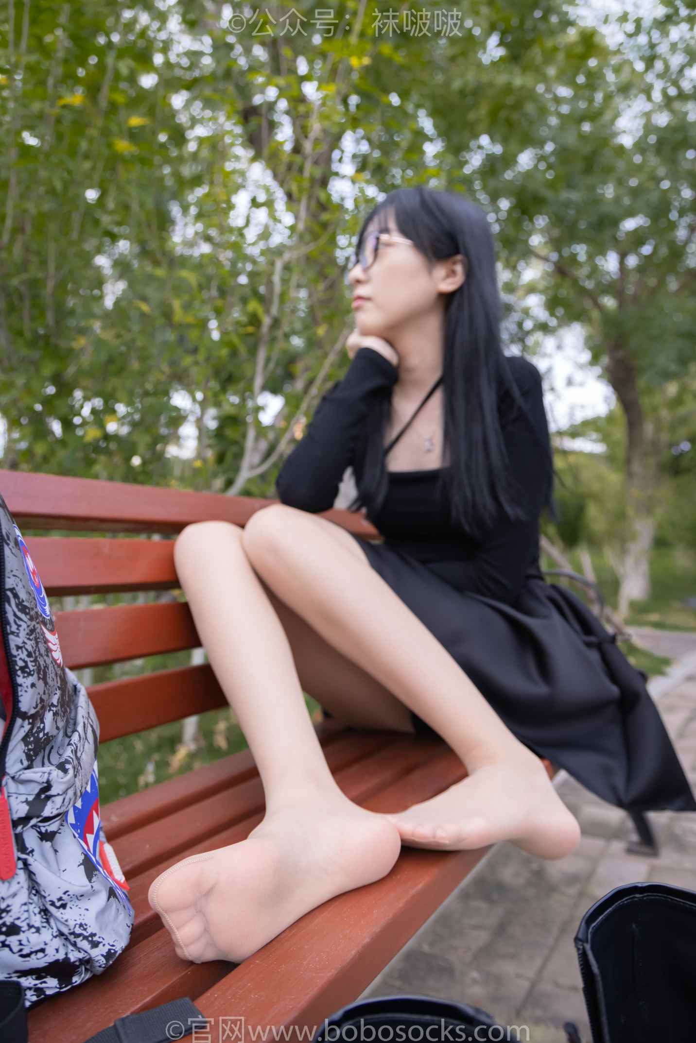 【网盘】[袜啵啵]NO.040稚予-长靴、白棉袜、肉丝