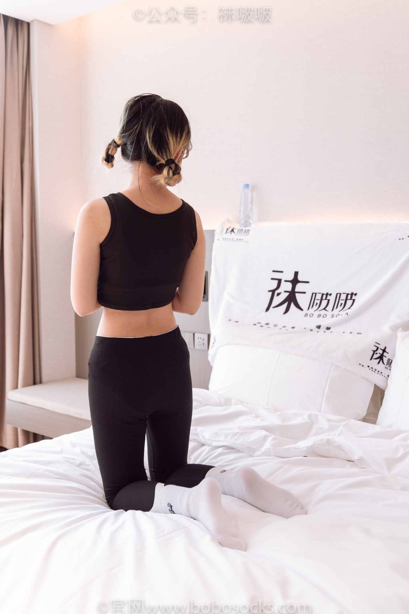 【网盘】[袜啵啵]NO.059砂糖-AJ板鞋、白棉袜、裸足