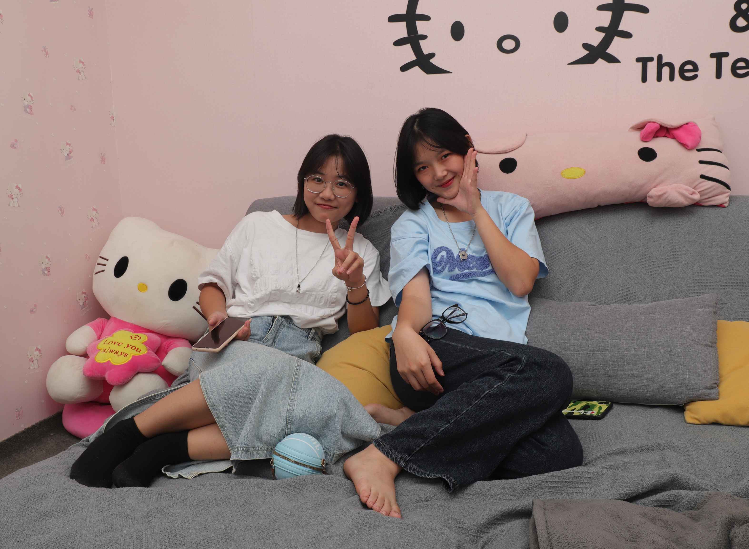 【网盘】[Pary学生模拍]010 可爱的新模彤彤与小谊脚底秀