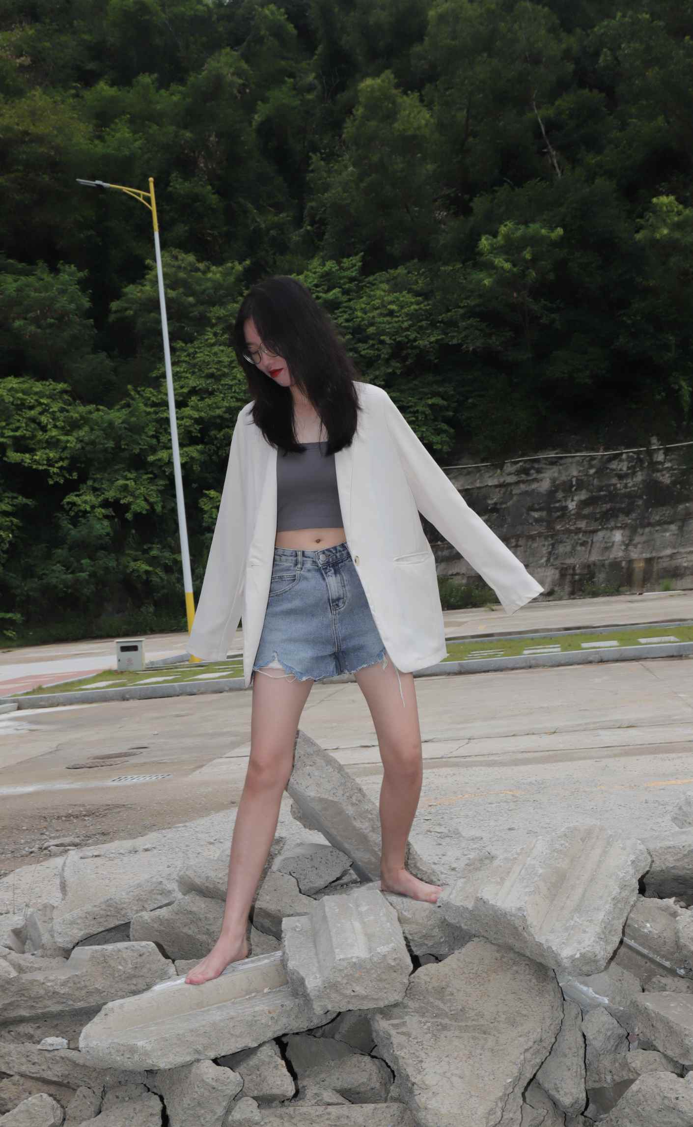 【网盘】[Pary学生模拍]018 珊珊创意产业园吊带赤脚