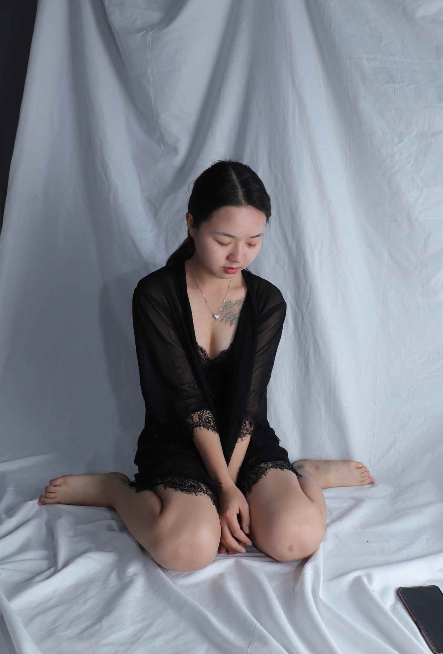 【网盘】[Pary学生模拍]027 淇淇穿上调情装秀美脚