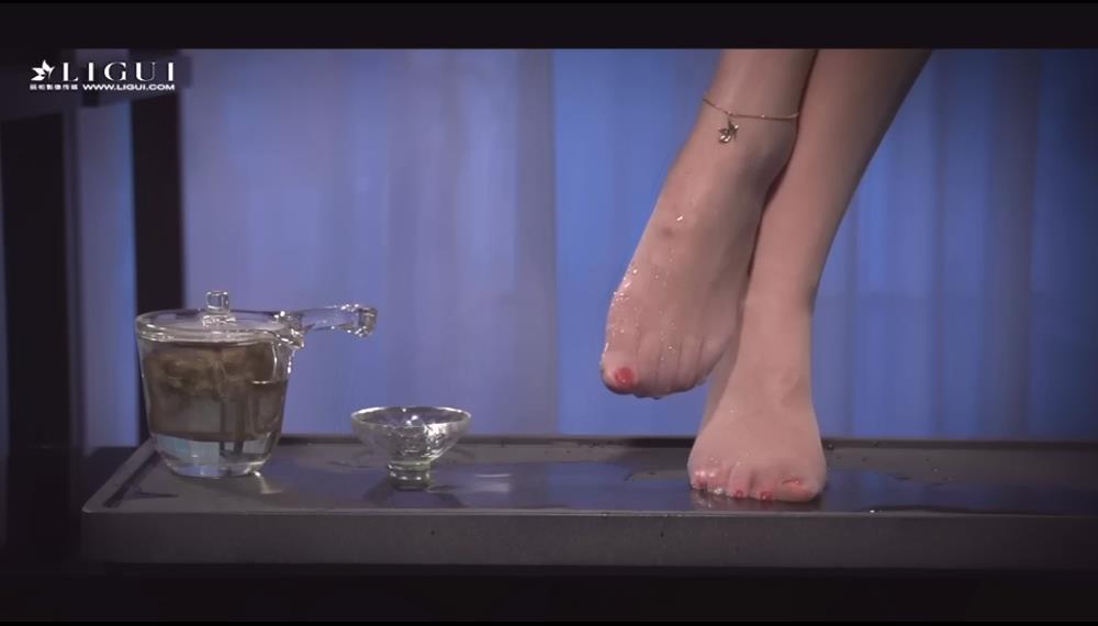 【网盘】[Ligui丽柜视频]50-Vicky-丝足玩弄