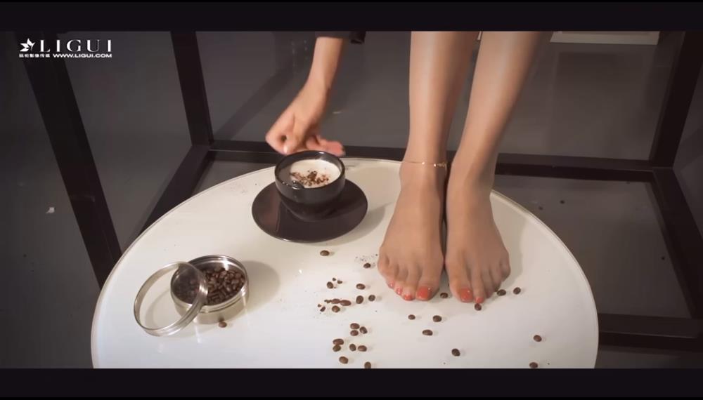 【网盘】[Ligui丽柜视频]69-模特-温蒂-制服肉丝