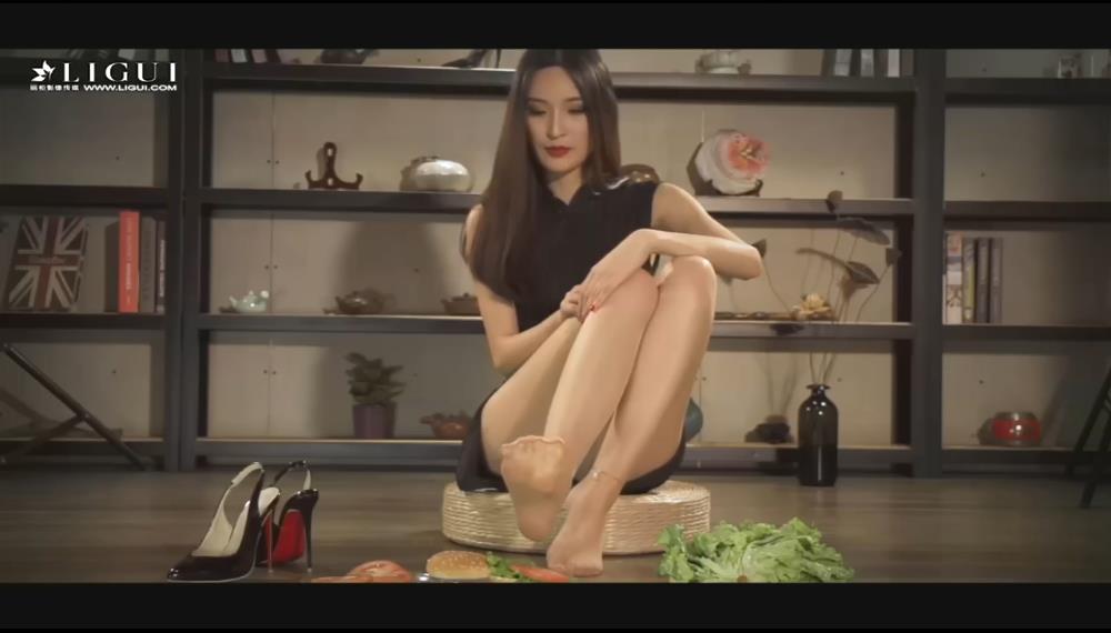 【网盘】[Ligui丽柜视频]140-雪糕-踩香蕉汉堡