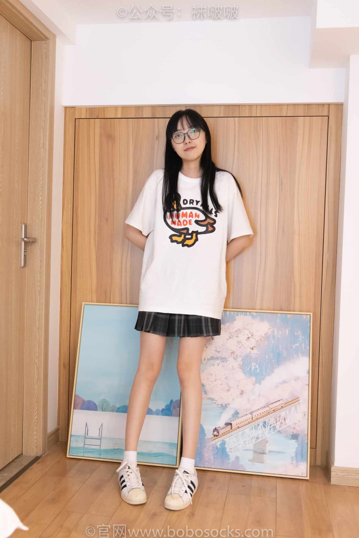 【网盘】[袜啵啵] 073期 稚予-贝壳头、白棉袜、裸足