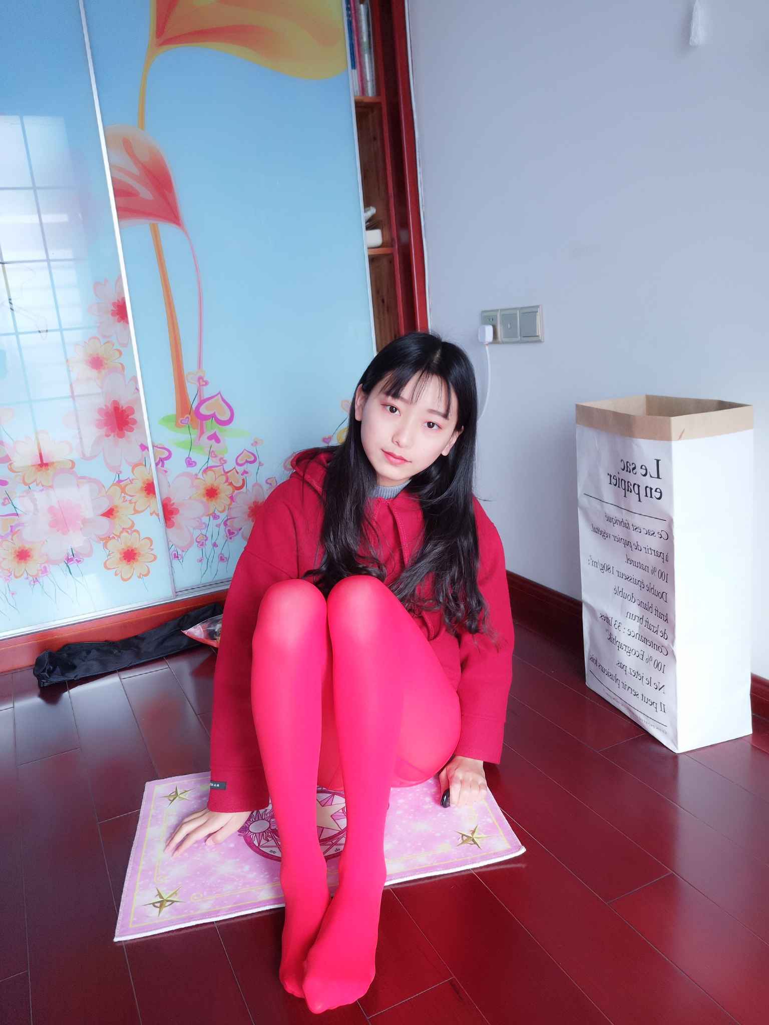 【网盘】蓓蓓5之居家厚红丝连裤