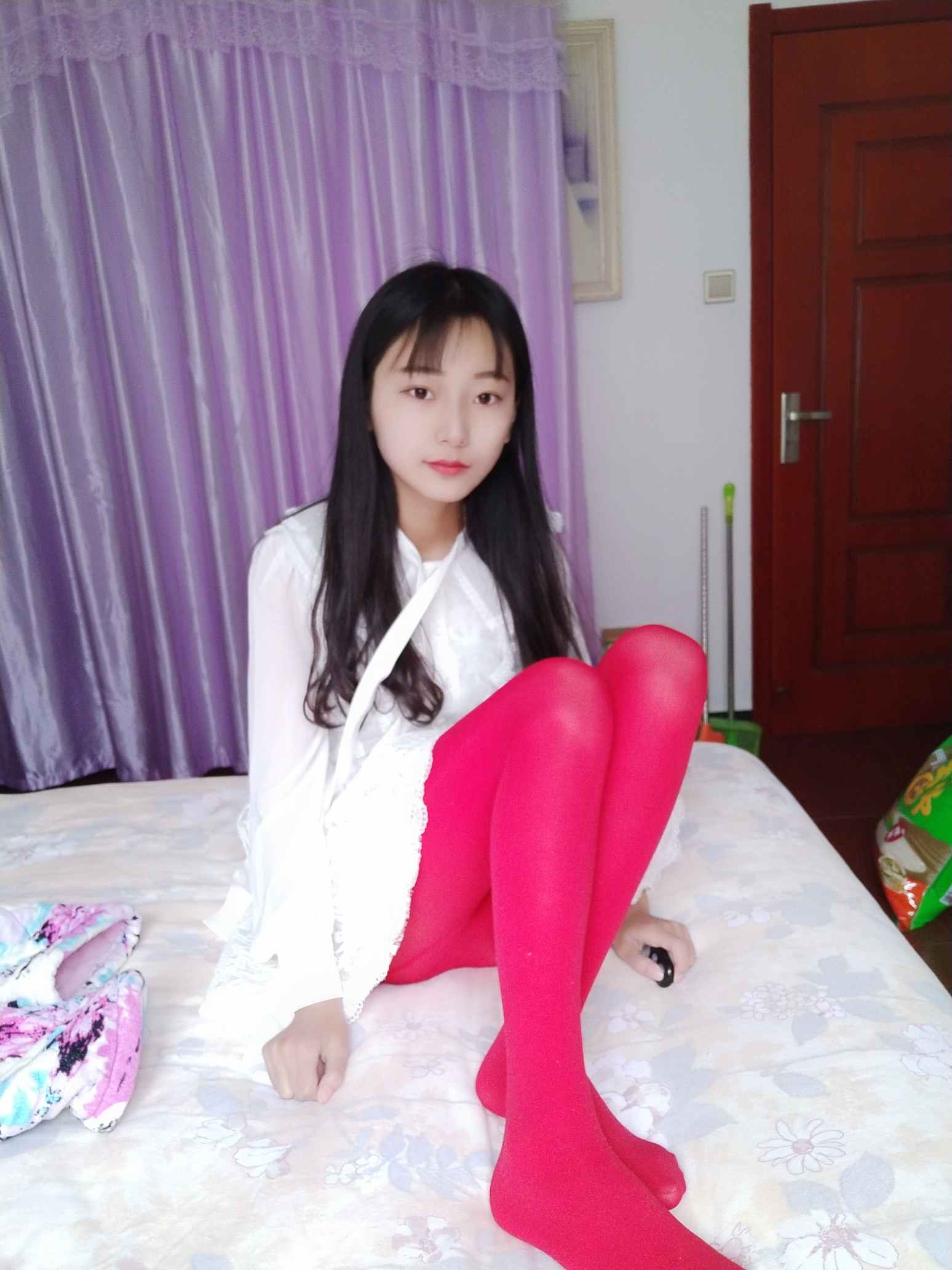 【网盘】蓓蓓6之白裙子红丝