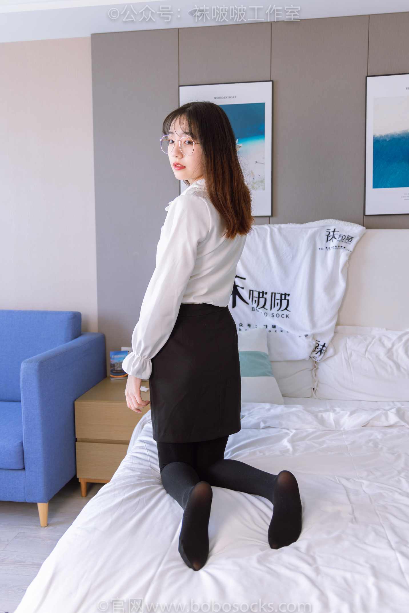 【网盘】[袜啵啵] 090期 小甜豆-高跟鞋、厚黑丝