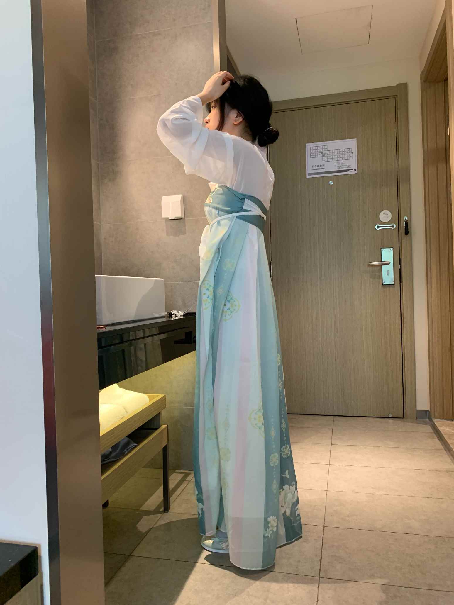 【网盘】誉铭摄影《2022.8月份整合福利2》