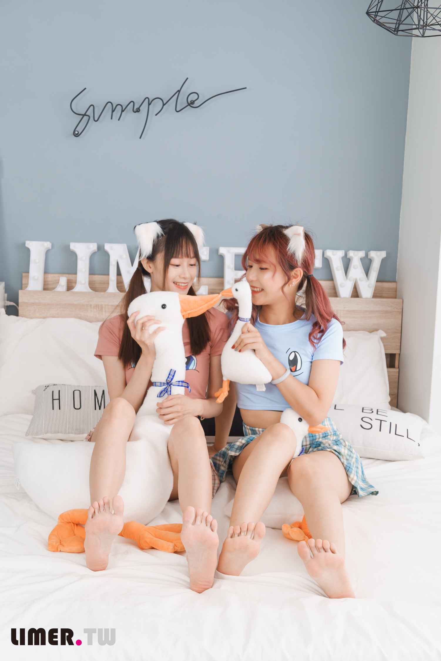 【网盘】[Limerence]-17 乐朵+小艾-裸足