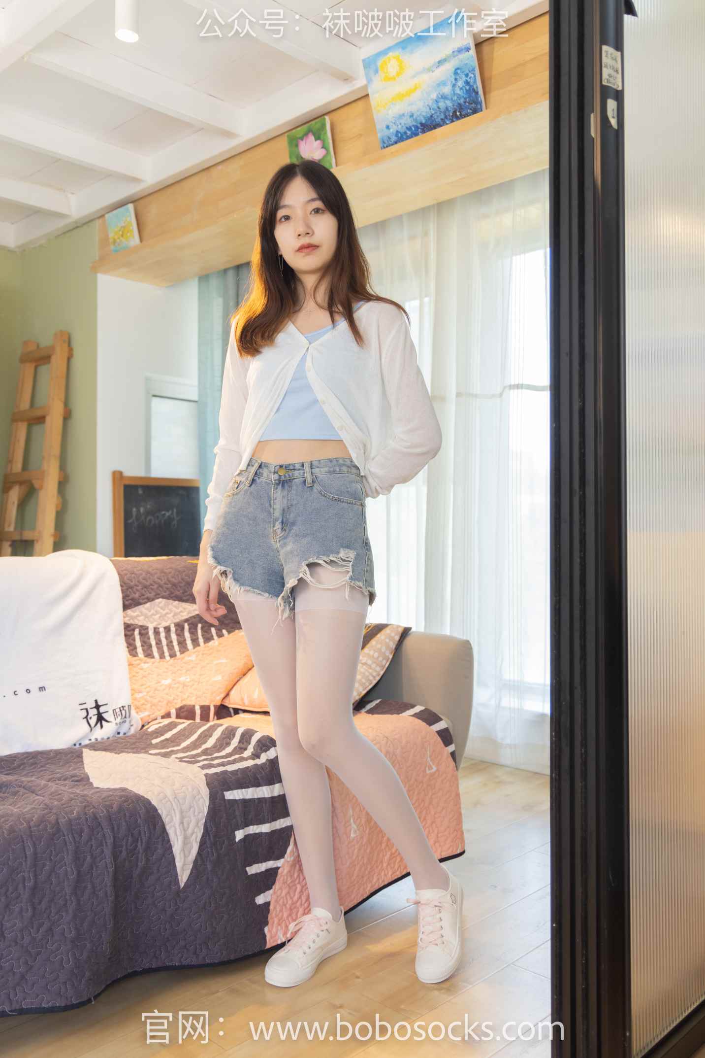 【网盘】[袜啵啵] 102期 小甜豆-板鞋、白丝