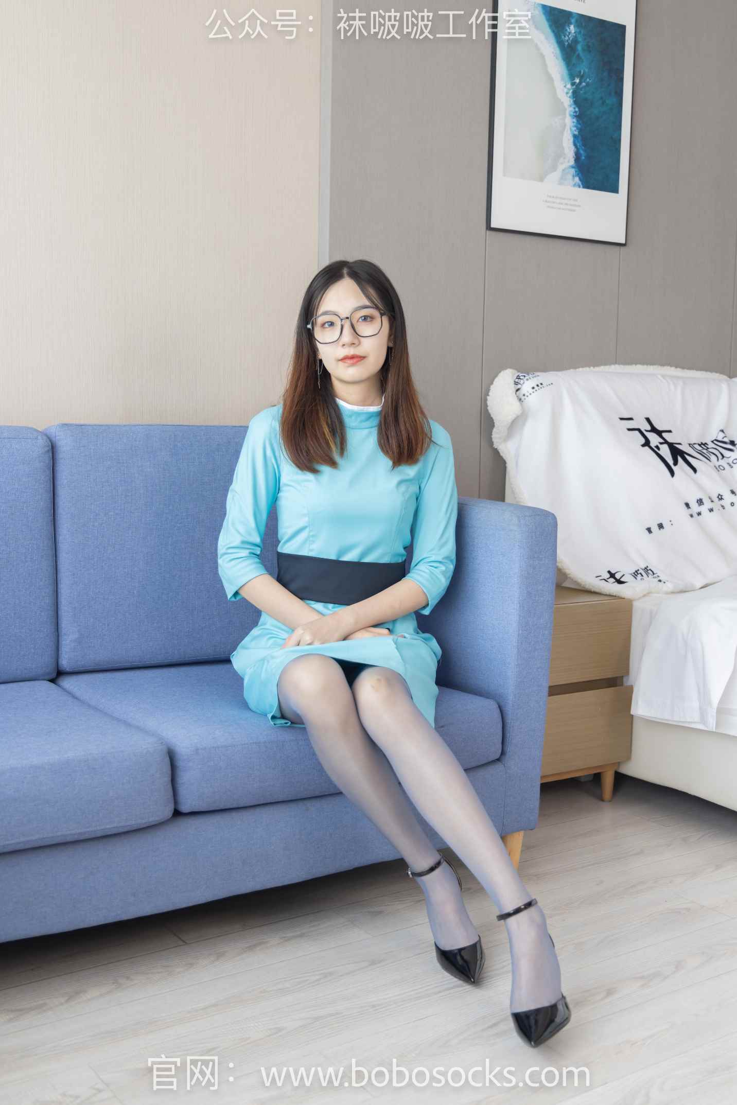 【网盘】[袜啵啵] 105期 小甜豆-空姐制服、高跟鞋、蓝色丝袜