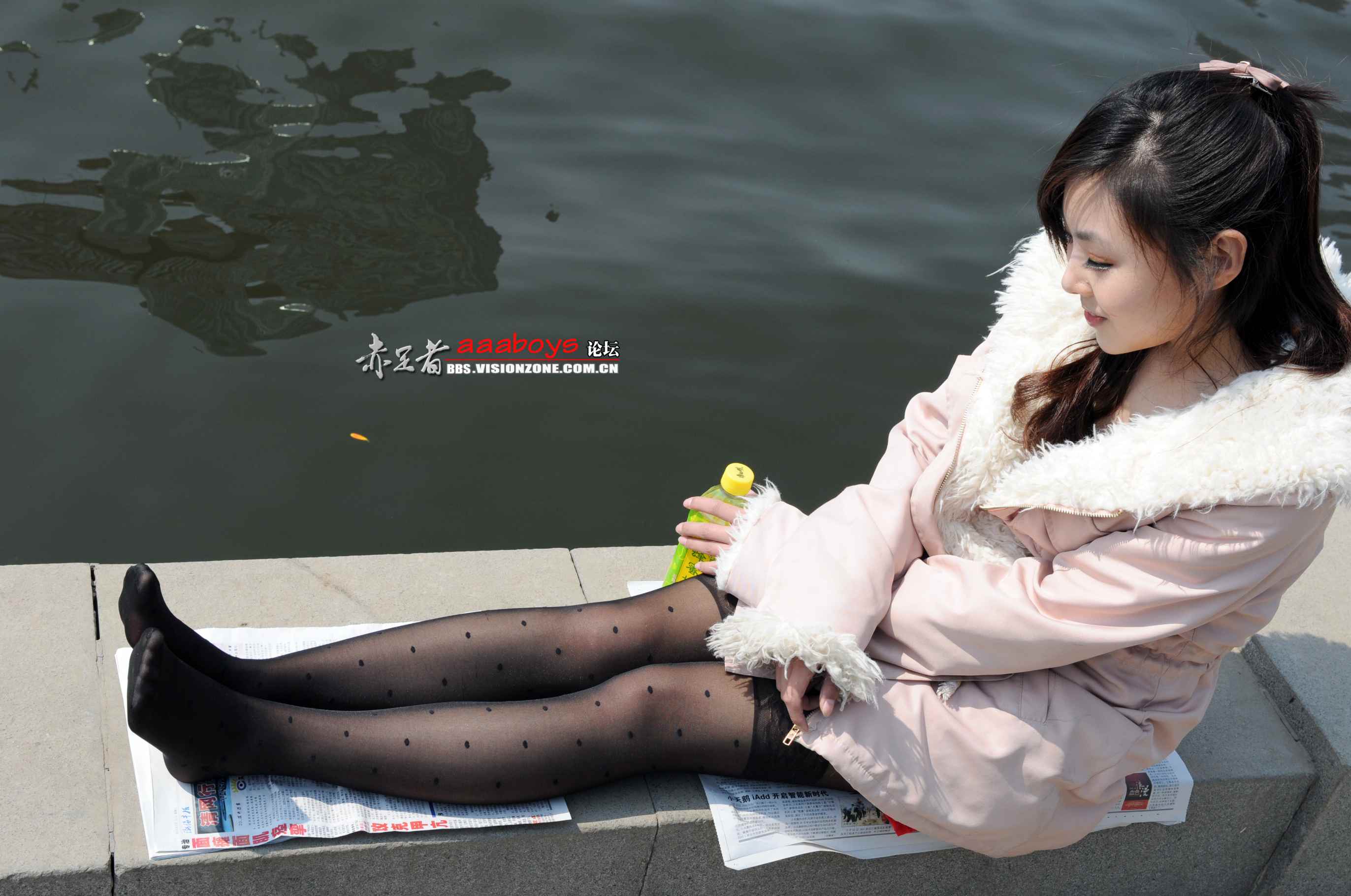 【网盘】[赤足者]No.029 红裙黑丝