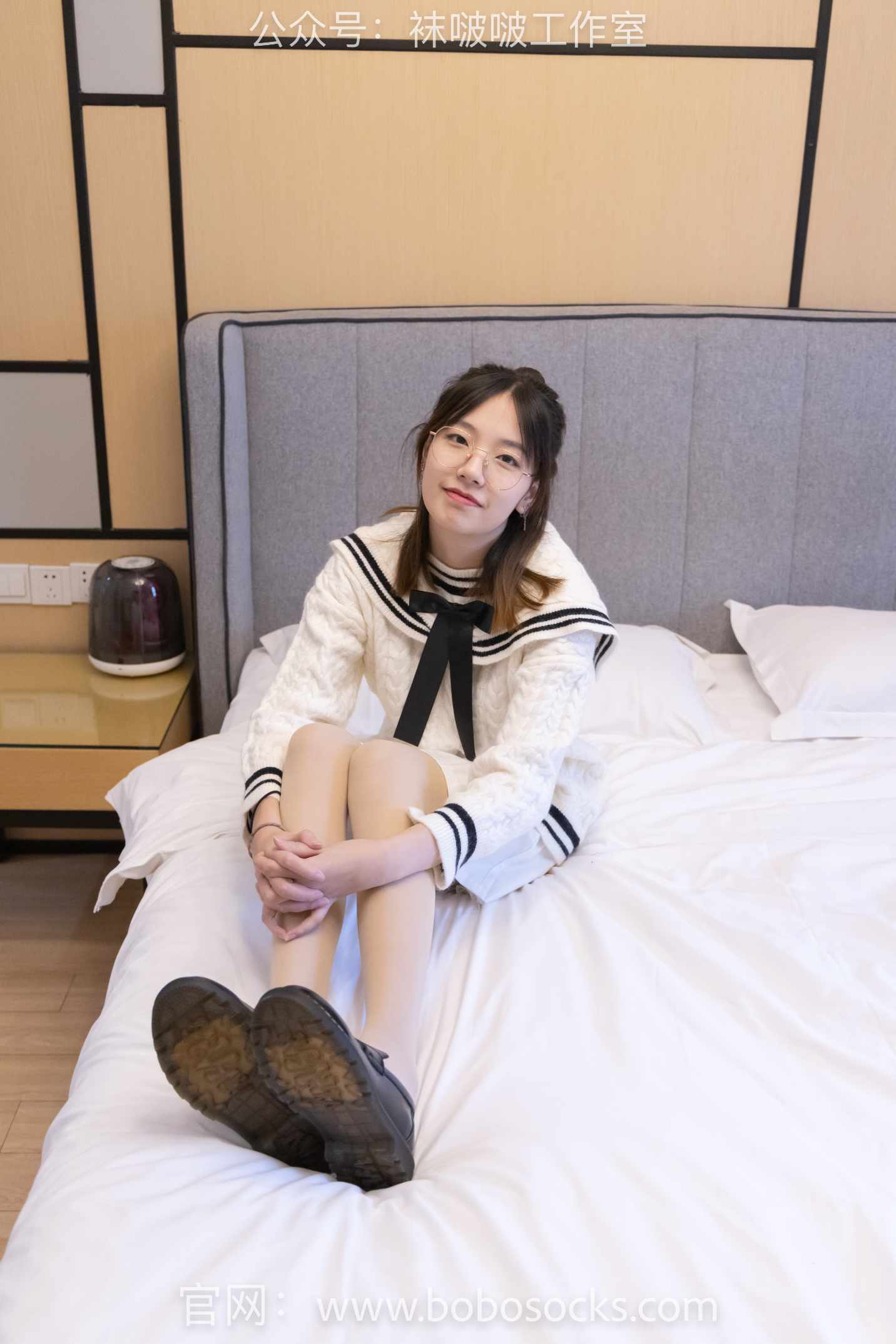 【网盘】[袜啵啵]117期 小甜豆-黑皮鞋、厚肉丝