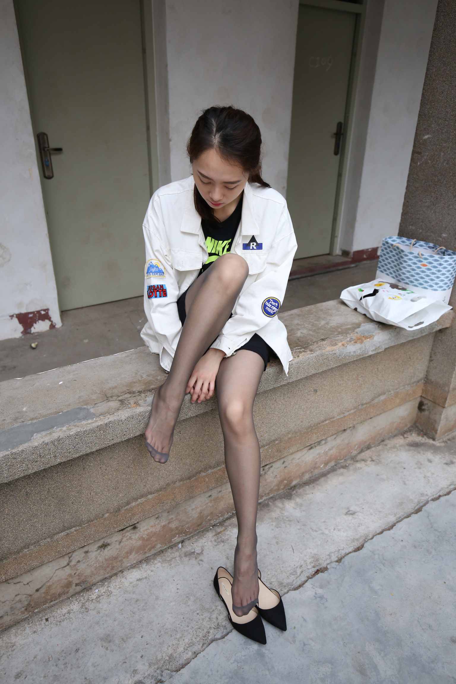 【网盘】[大西瓜爱牙膏]衬黑丝袜