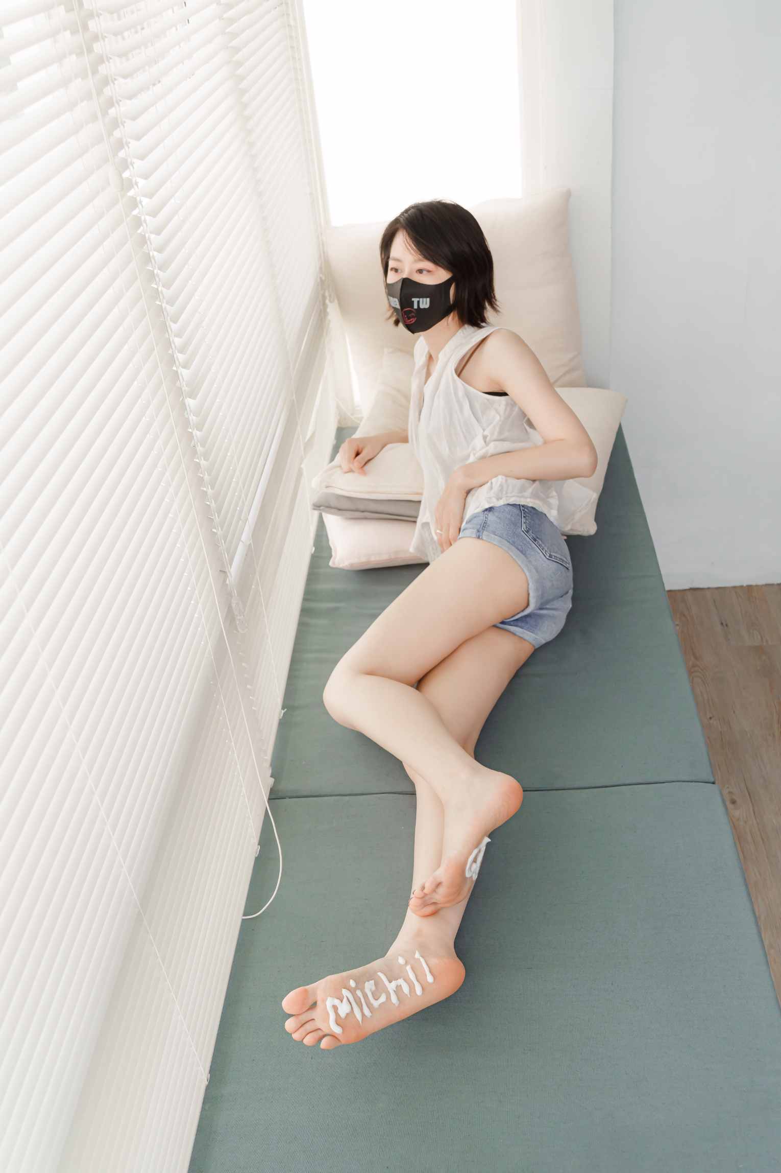 【网盘】[Limerence]-18 神秘纸袋女孩真面目