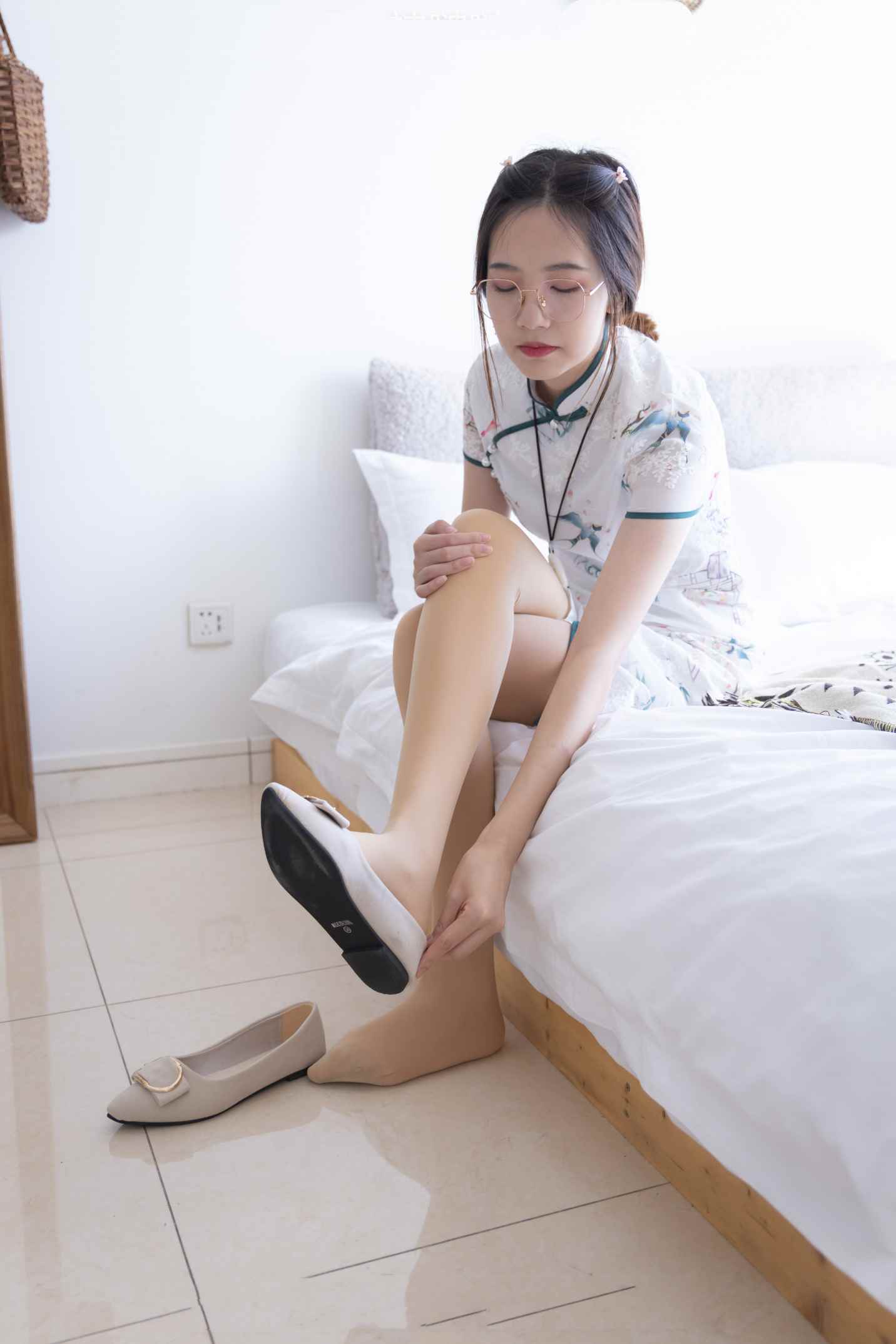 【网盘】[袜啵啵]129期 小甜豆-平底鞋、双层厚肉丝