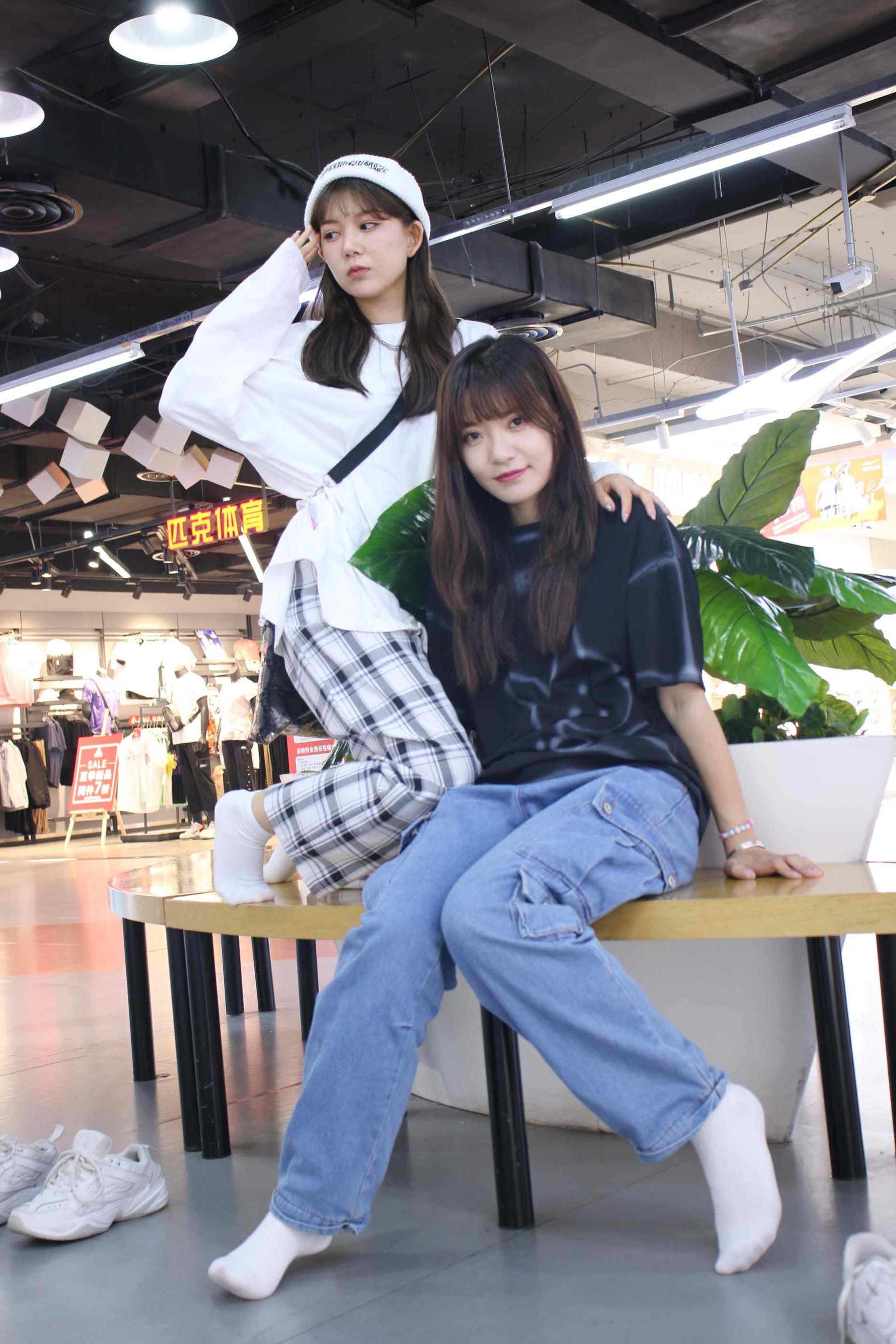 【网盘】[织梦映像]商场双姝-鸳鸯双宿蝶双飞