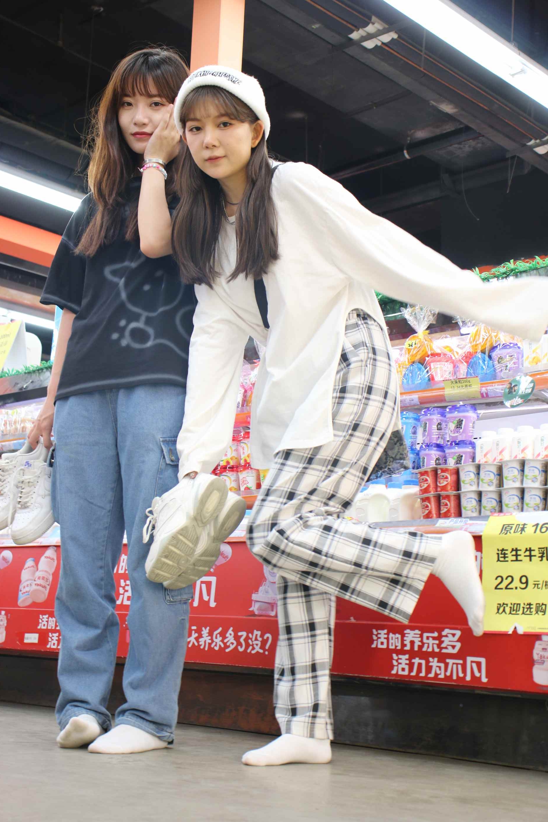 【网盘】[织梦映像]商场双姝-鸳鸯双宿蝶双飞