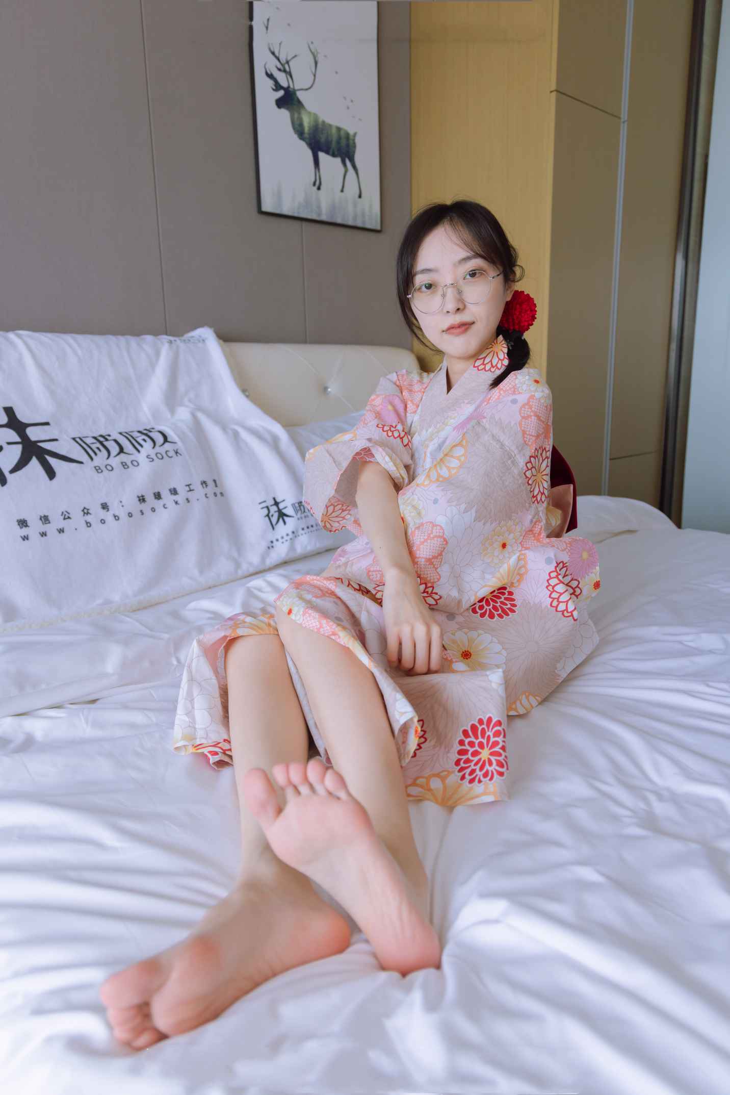 【网盘】[袜啵啵]137期 稚予-木屐、分指白棉袜、裸足、和风浴衣