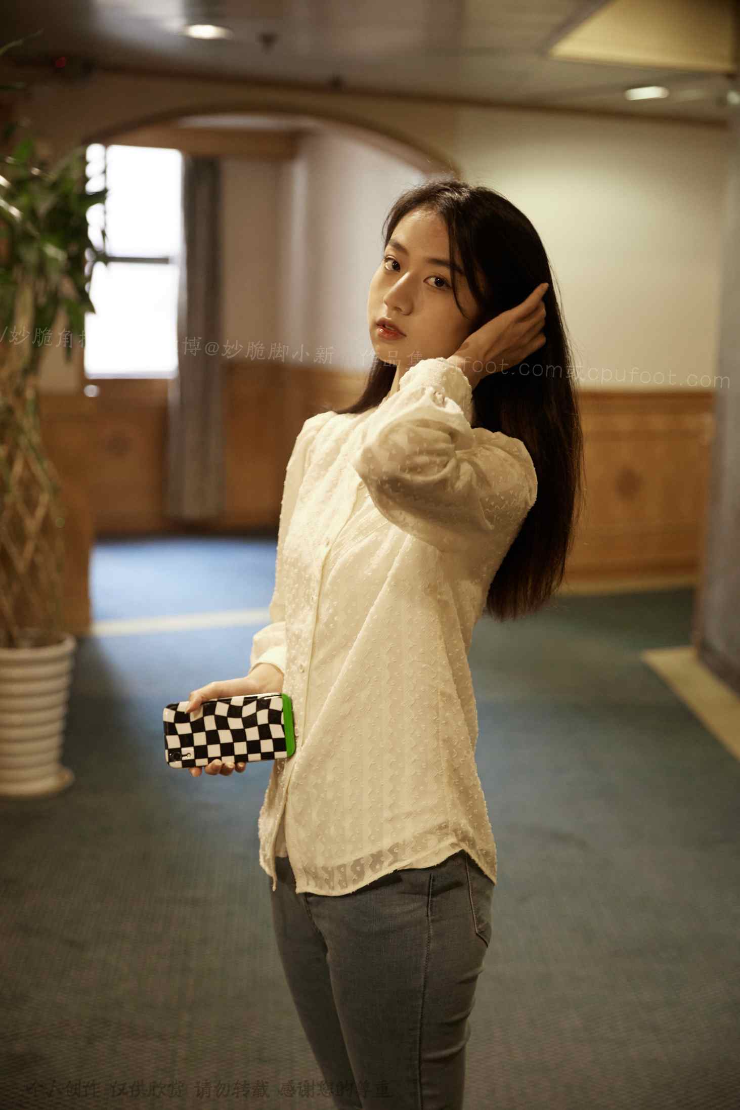 【网盘】[见新摄影]NO.034 王家卫风格红色高跟鞋，质朴的生活气