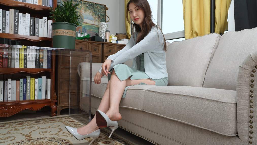 【网盘】[视频] A&#038;F 019-美女明明展示她的性感脚丫