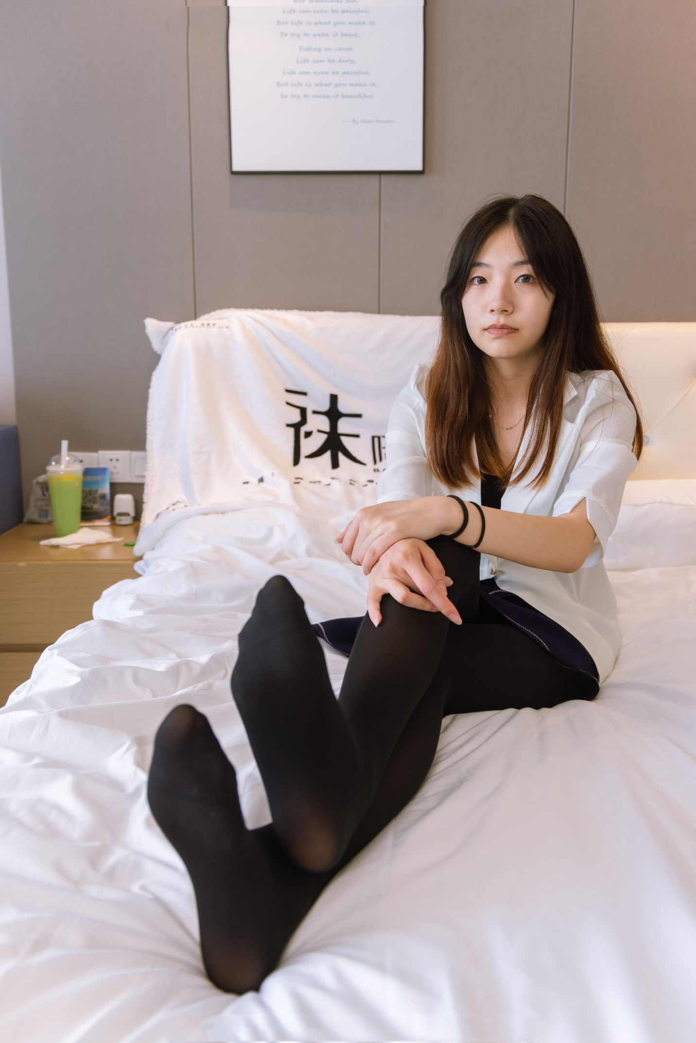 【网盘】[袜啵啵]150期 小甜豆-高跟鞋、厚黑丝