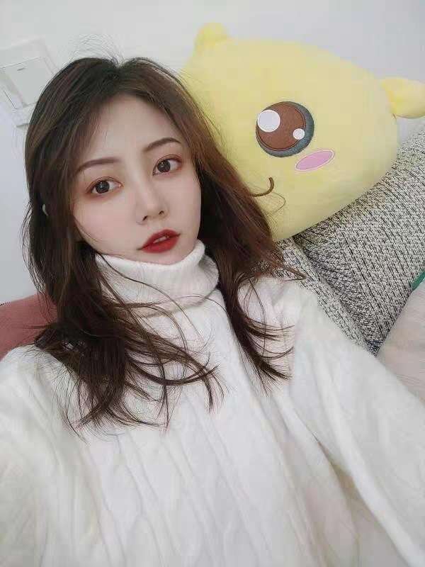 【网盘】约毛衣女神来宾馆玩舔她的白袜裸足