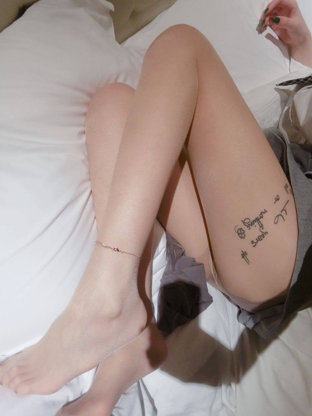 【网盘】杨大乐乐很靠谱 – 朋友圈系列套图&#038;视频