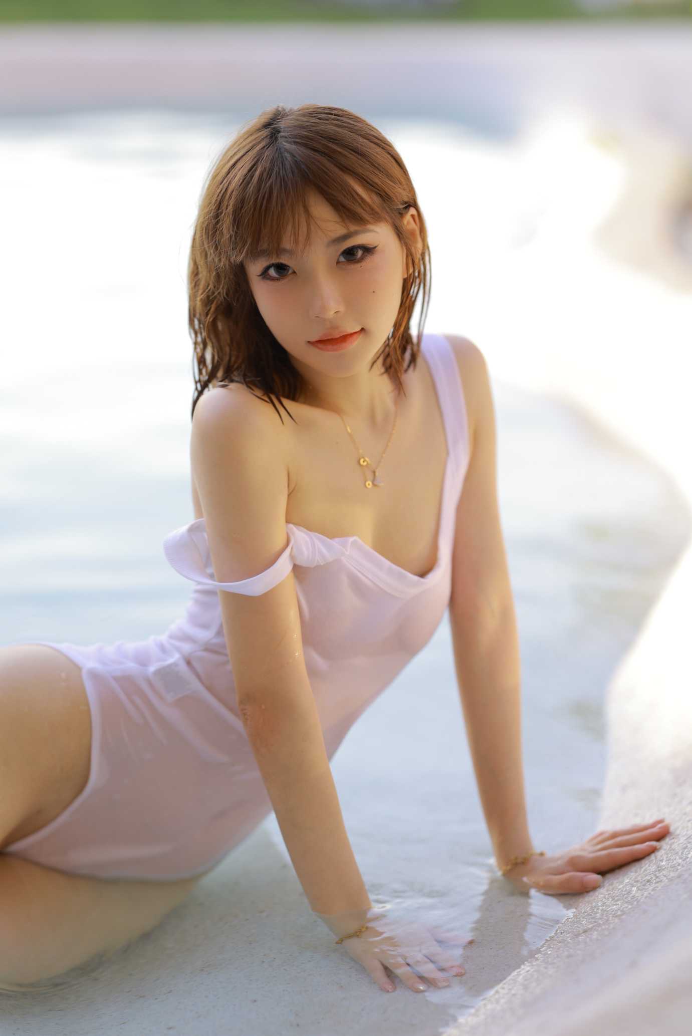 【网盘】妮是老虎 – 微密圈系列套图&#038;视频