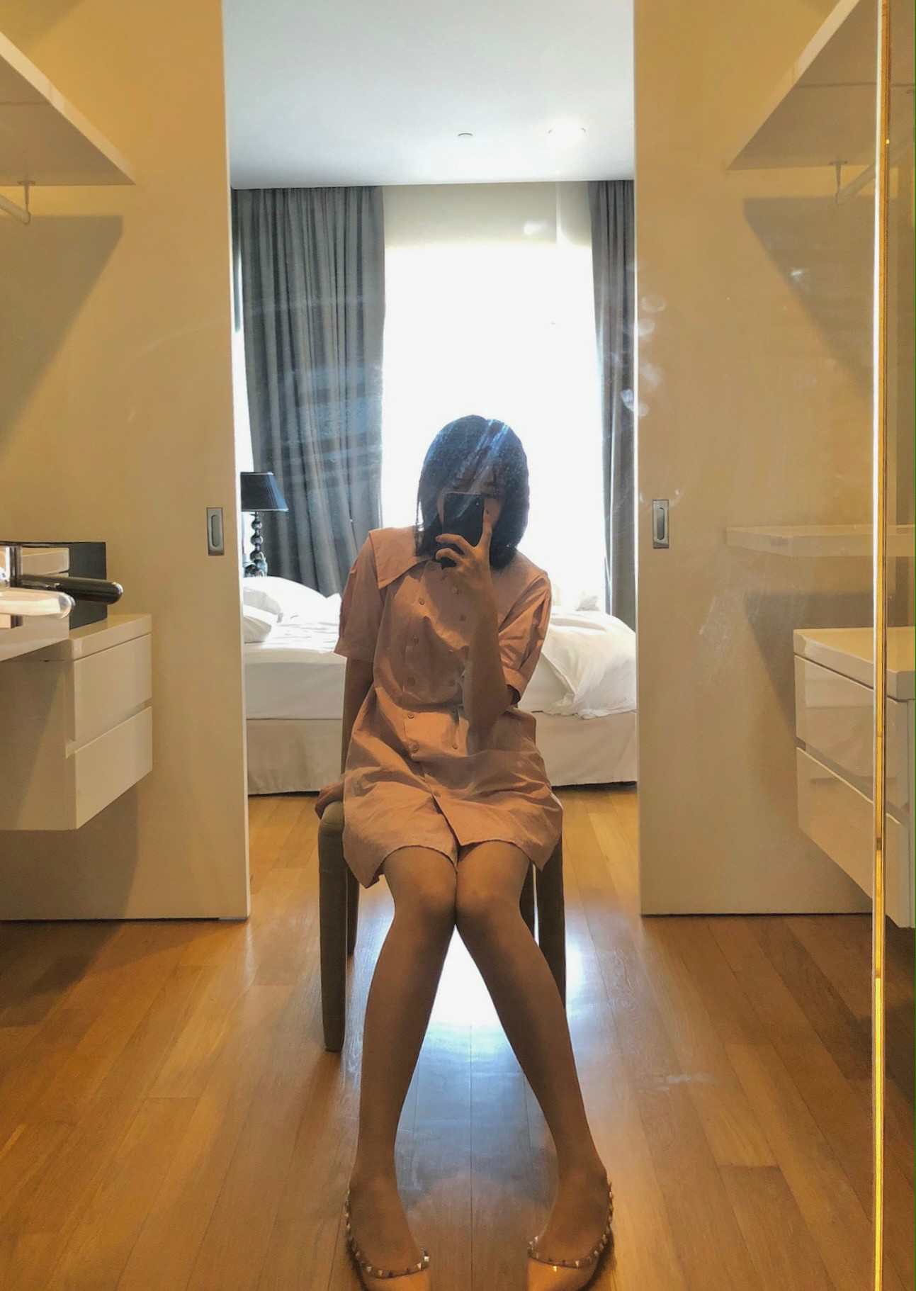 【网盘】雅雅的气质 – 全套微博收费图片&#038;视频