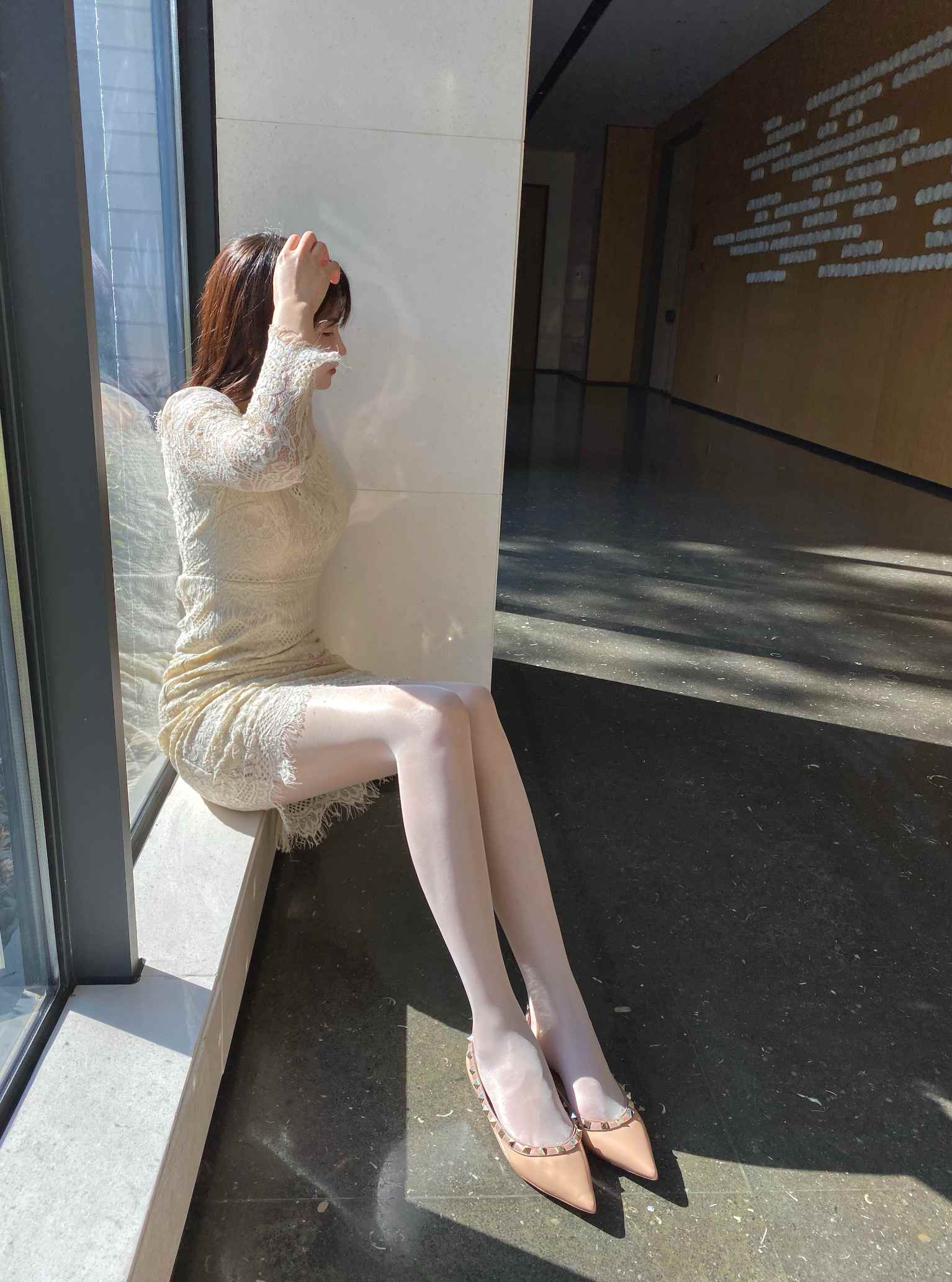 【网盘】雅雅的气质 – 全套微博收费图片&#038;视频