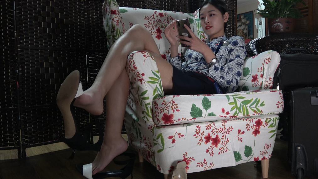 【网盘】[视频] K&#038;M 273-Cuihanyu 制服裸足长靴足秀