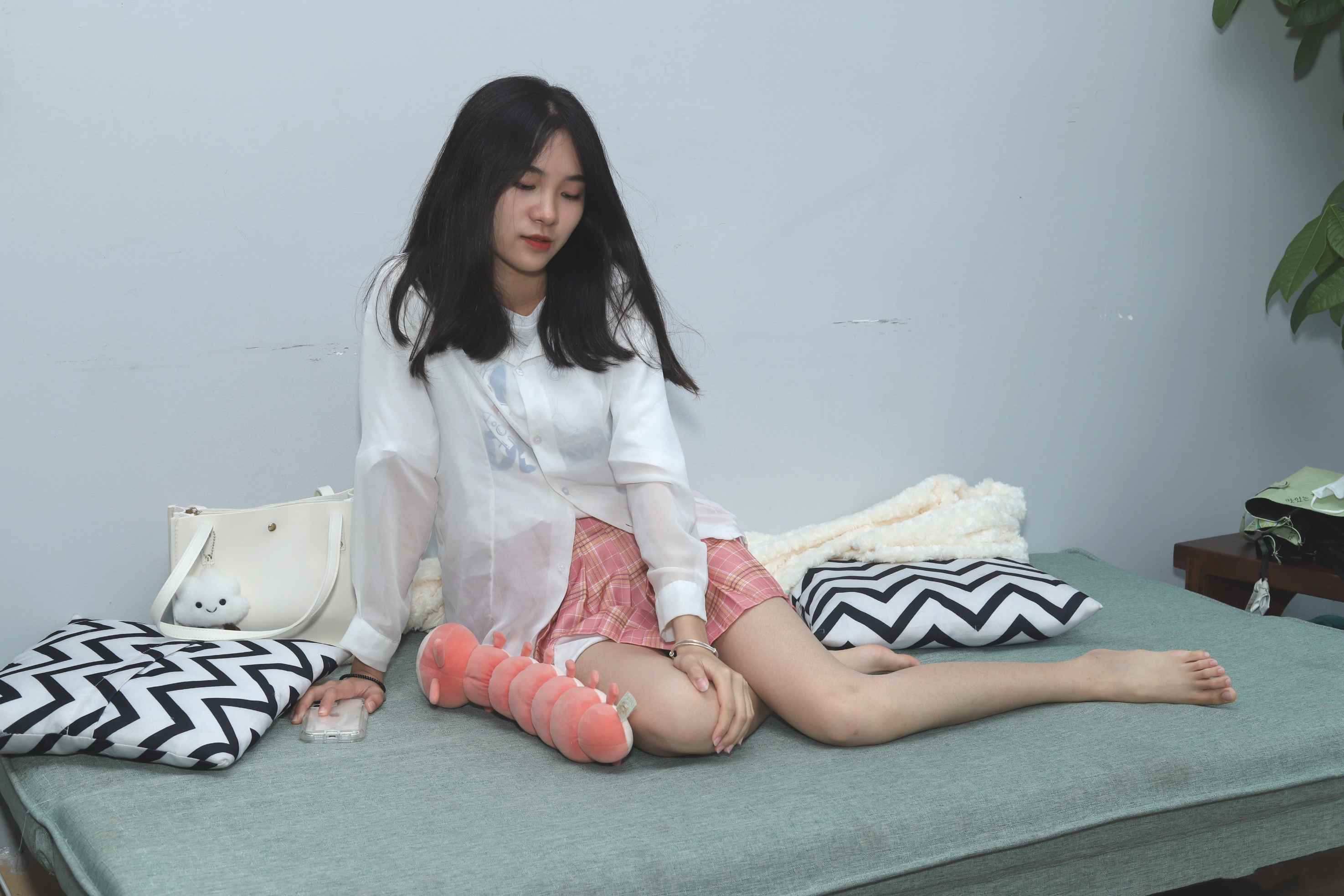 【网盘】[Pary学生模拍]055 小敏非常有表现力的37码修长美脚