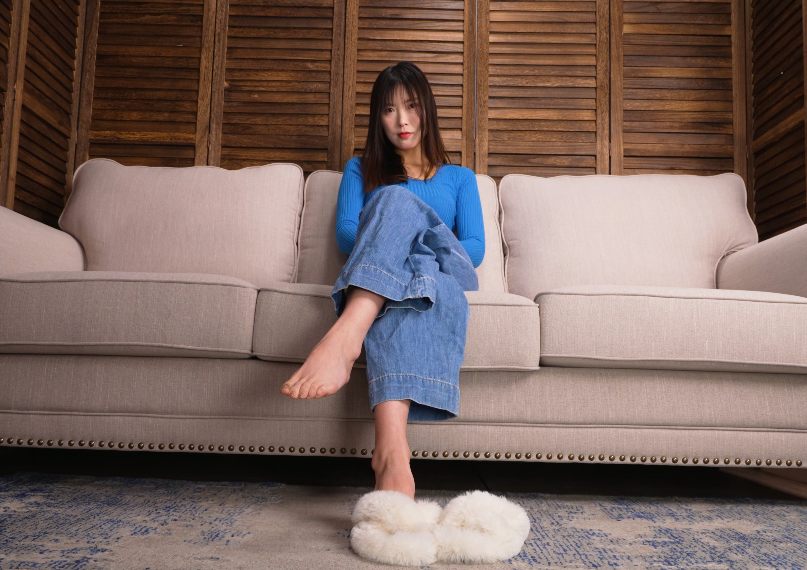 【网盘】[视频] A&#038;F 055-美女王佳展示性感短丝裸足