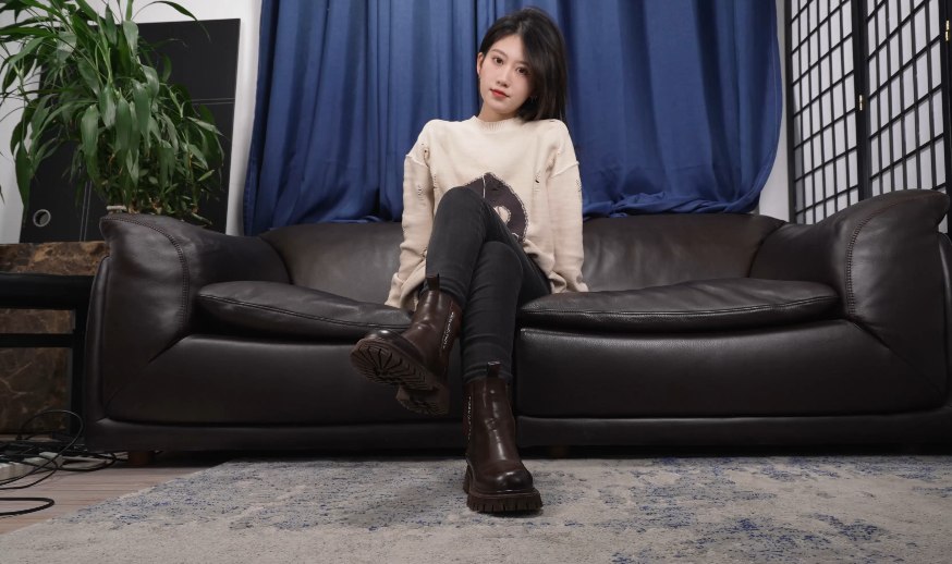 【网盘】[视频] A&#038;F 067-小美女吴花果展示皱摺嫩脚