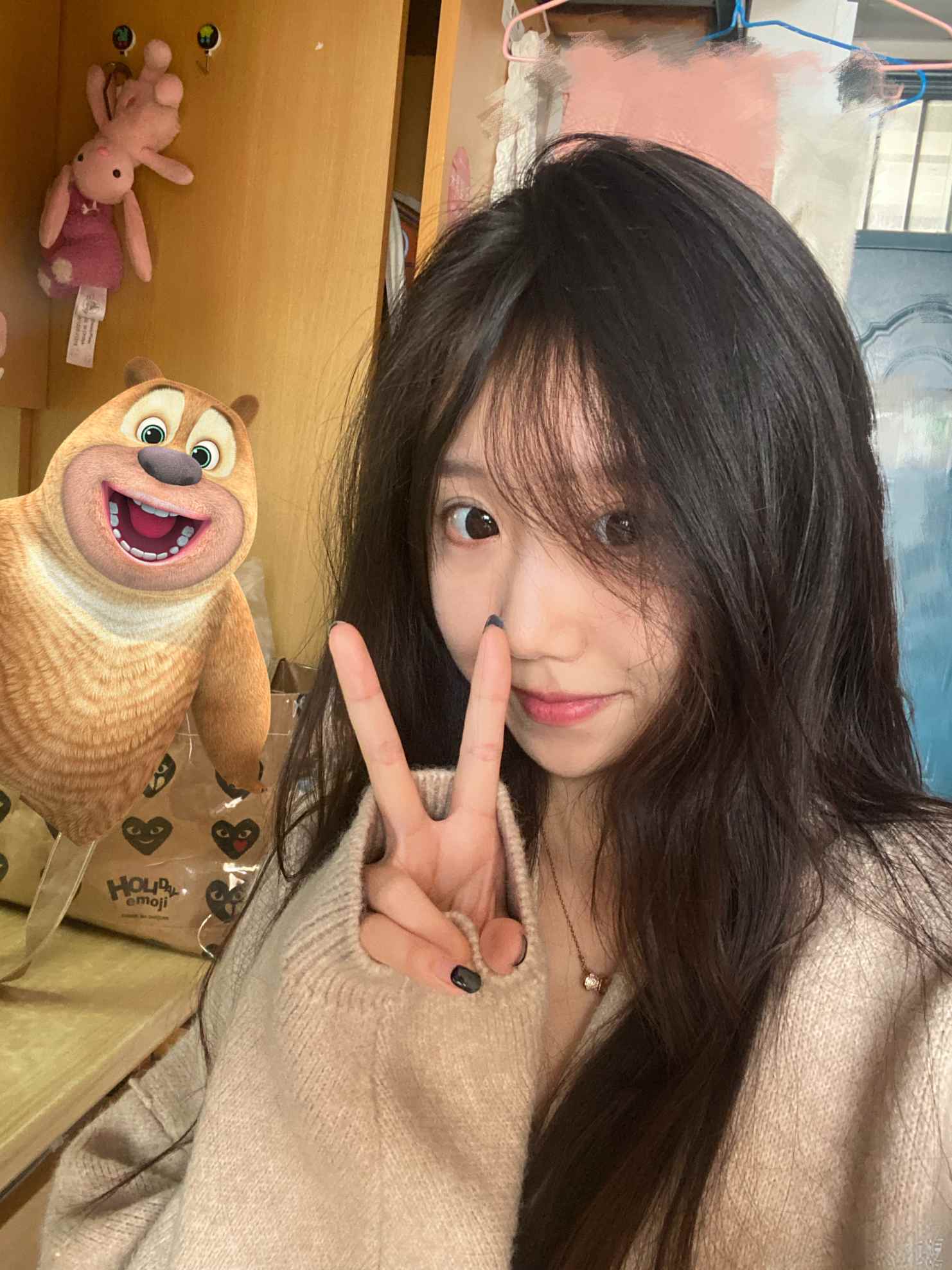 【网盘】约风骚大四礼仪妹子到宾馆扛起双腿tian脚